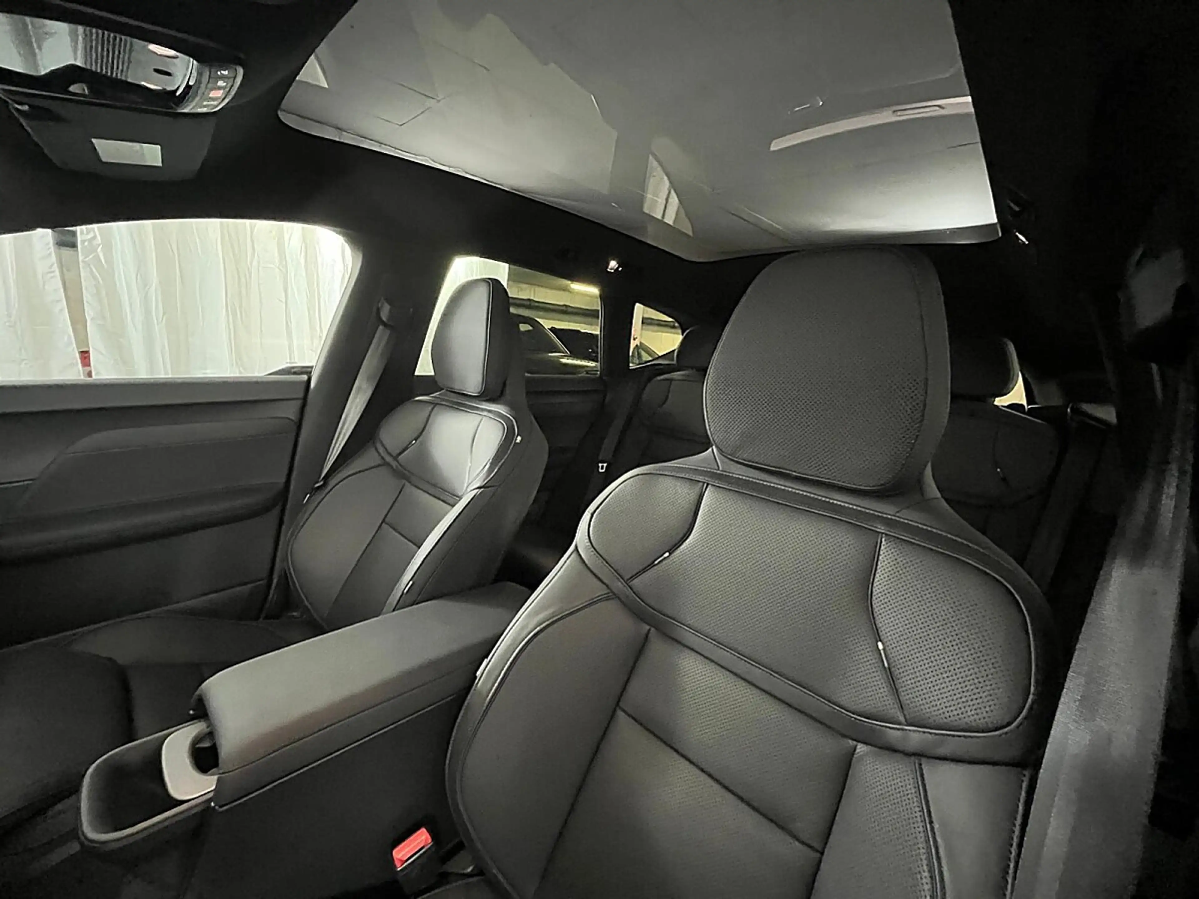 Volvo EX60 P10 Plus | Auto Stahl Wien 23 — photo 11