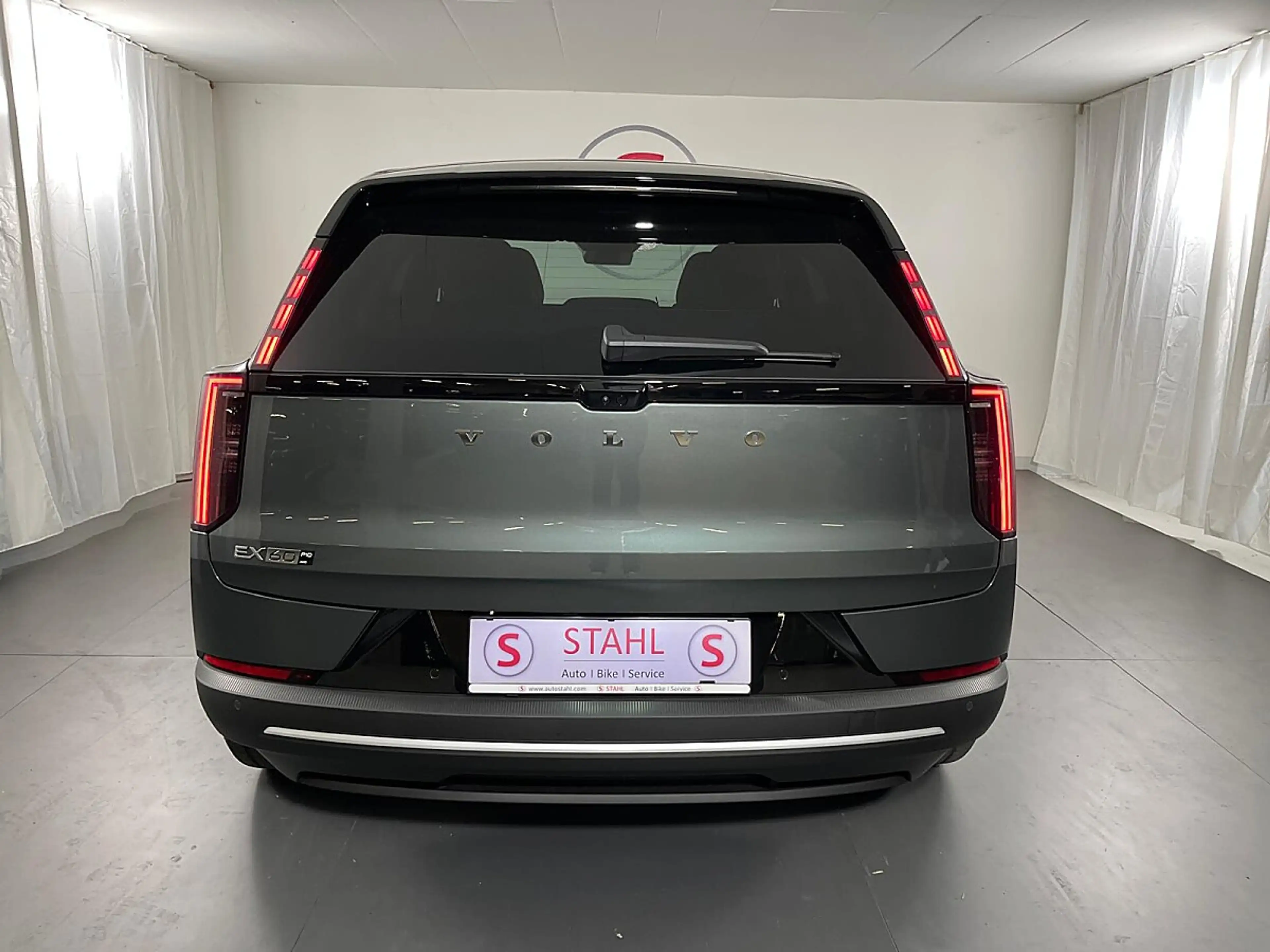 Volvo EX60 P10 Plus | Auto Stahl Wien 23 — photo 7