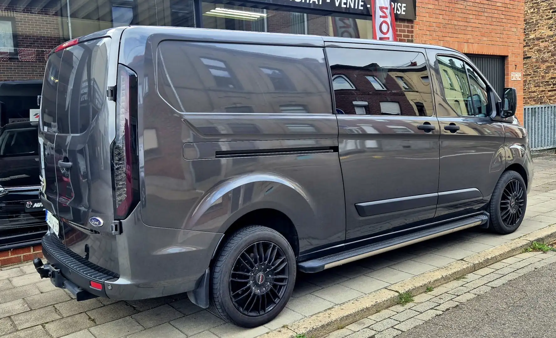 Ford Transit Custom 2.0 TDCi 130 CV / 6 PLACES / L2H1 / Automatique Gris - 2