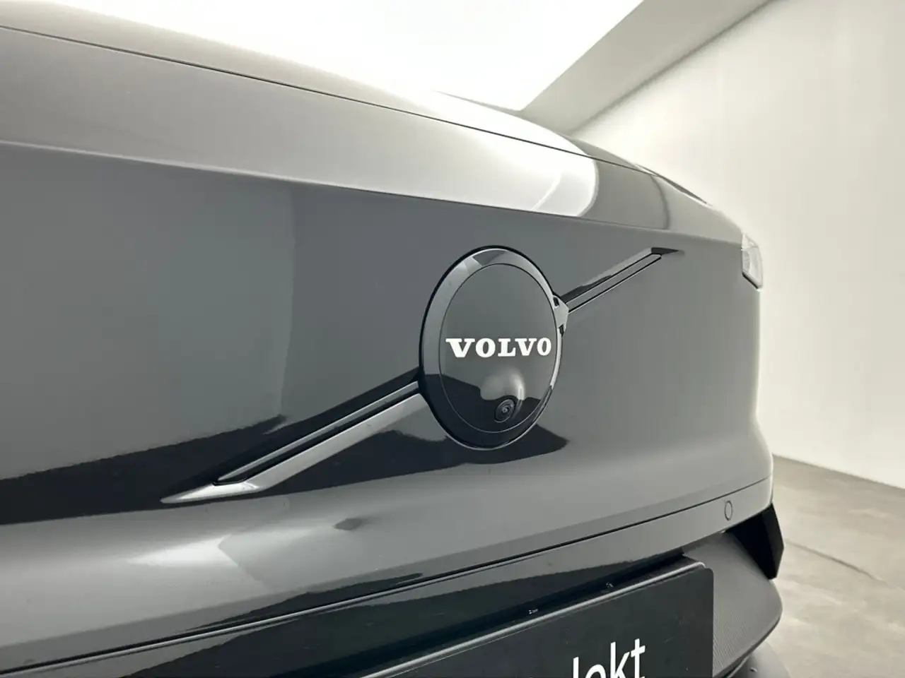Volvo EX30 2026 — фото 12