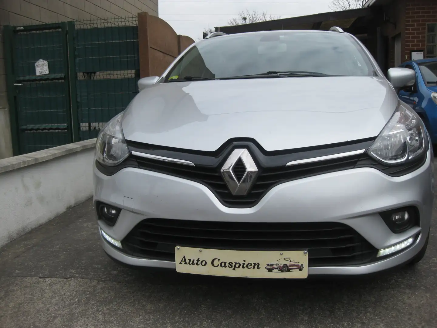 Renault Clio 1.5 dCi clim gps nv courroie euro6c garantie Gris - 1