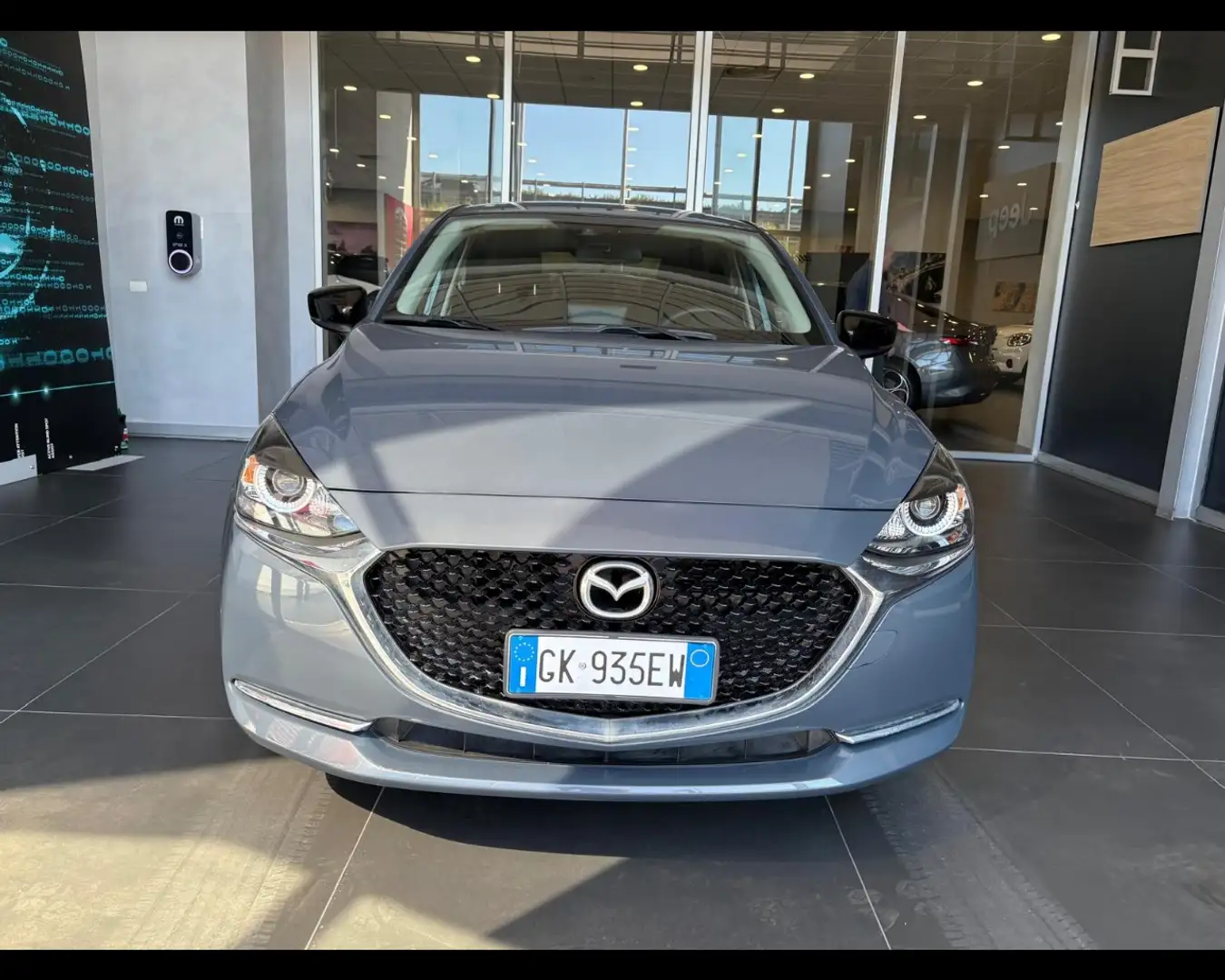 Mazda Versione Grau - 2