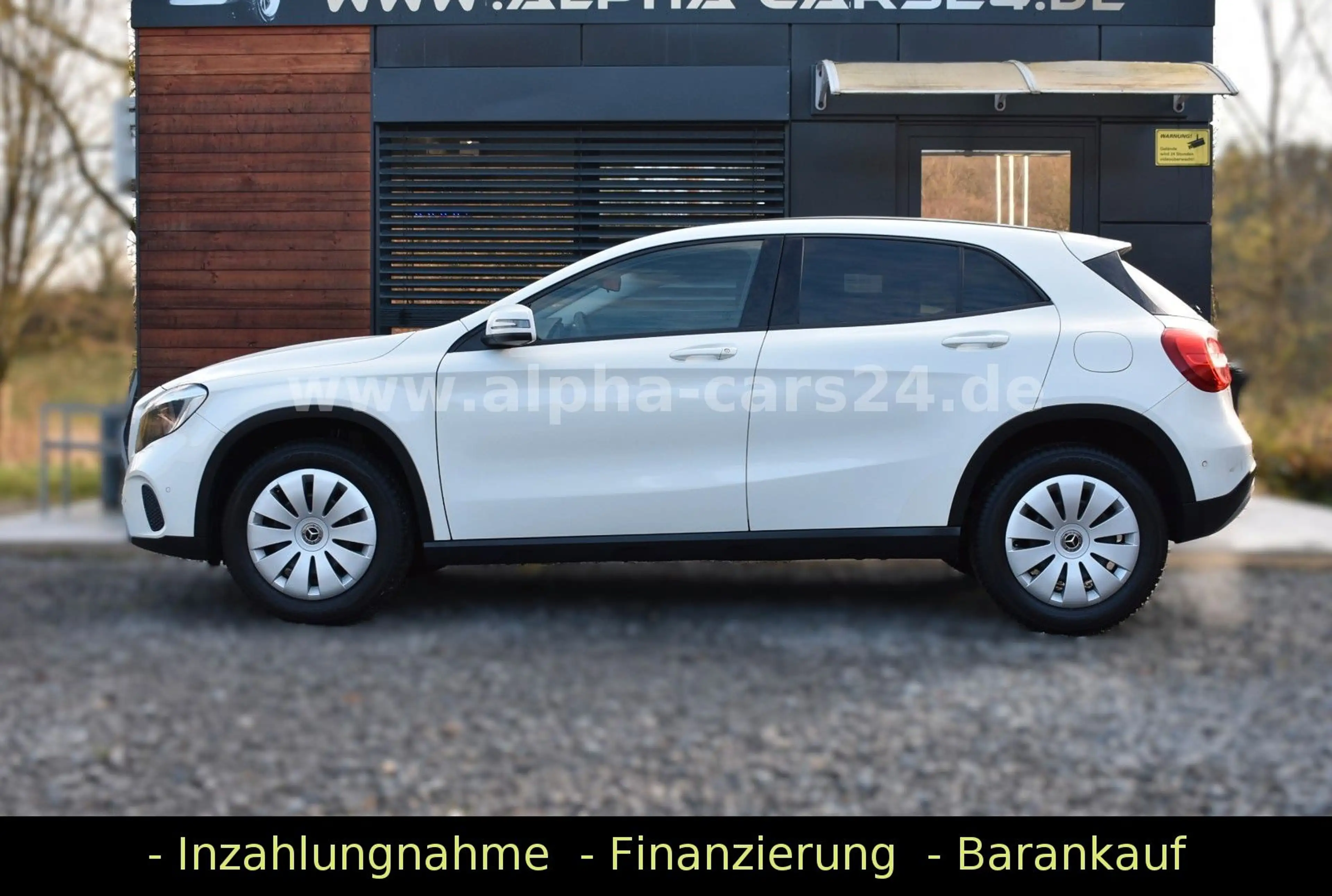 Mercedes-Benz GLA 250 GLA250 4Matic Navi Temp Sitzhzg Kamera — photo 3