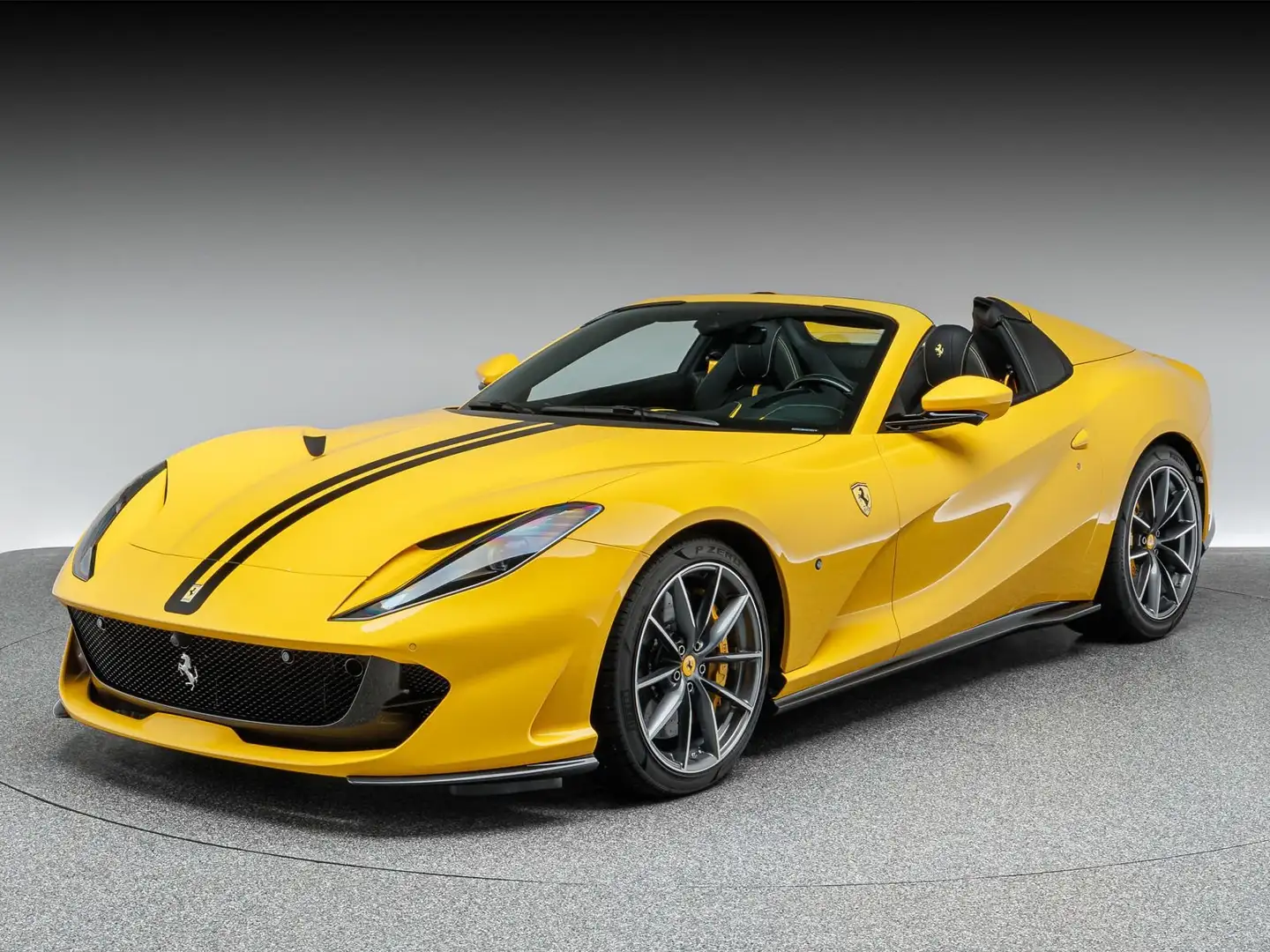 Ferrari 812 GTS Yellow - 1