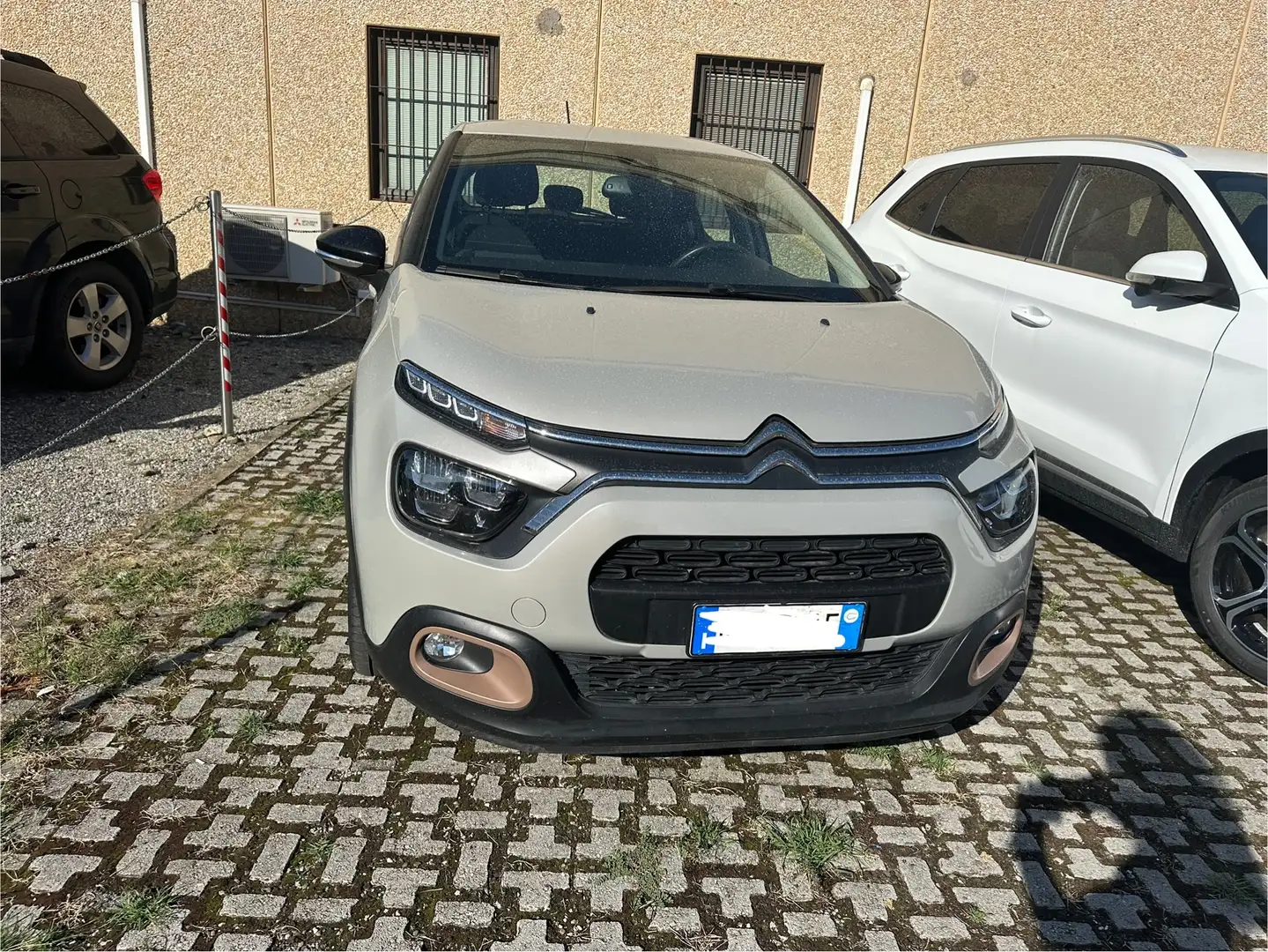 Citroen C3 C3  1.5 bluehdi Shine s Beige - 2