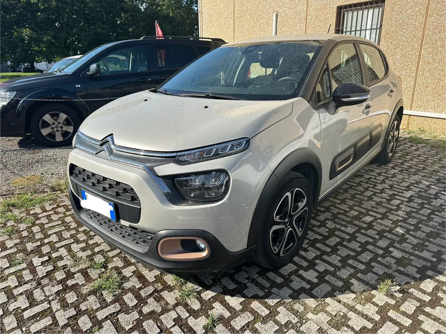 Citroen C3 C3  1.5 bluehdi Shine s Beige - 1