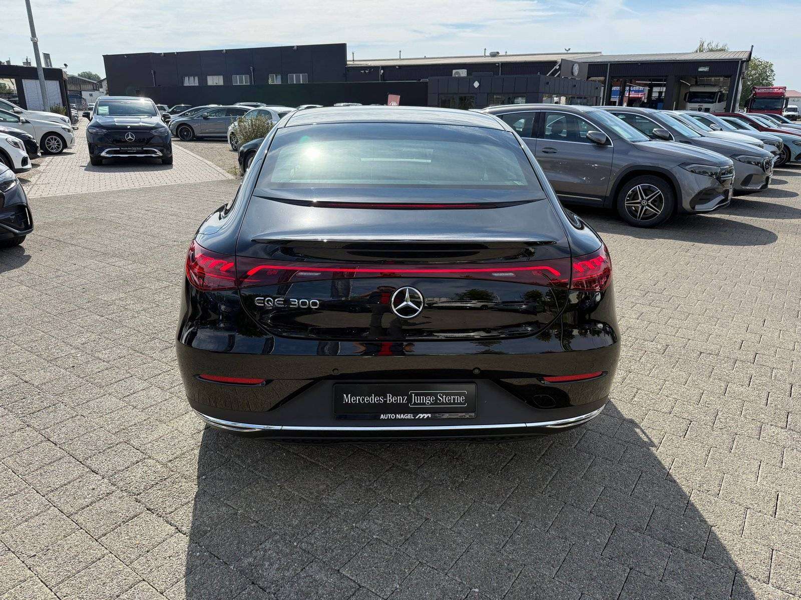 Mercedes-Benz EQE