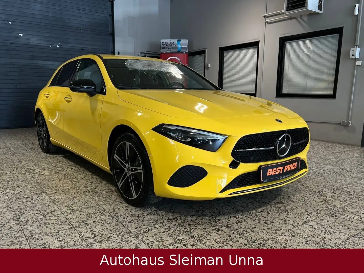Mercedes-Benz A 200 A -Klasse A 200/Automatik/LED/MBUX/WASSERSCHADEN Jaune - 1
