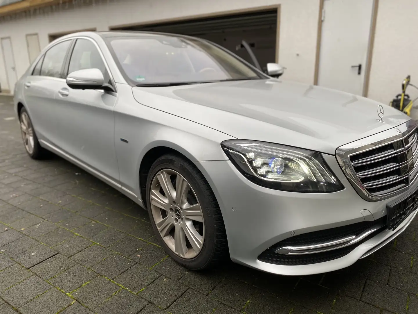 Mercedes-Benz S 560 E S 560 e L (222.173) Gris - 2
