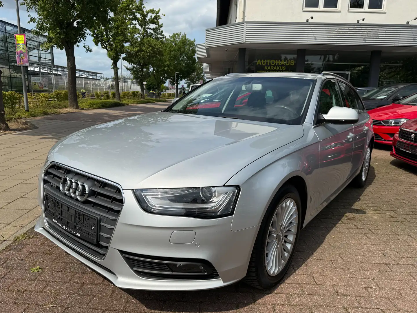 Audi A4 Avant Ambiente quattro Xenon/Navi/Standheizung Gris - 2