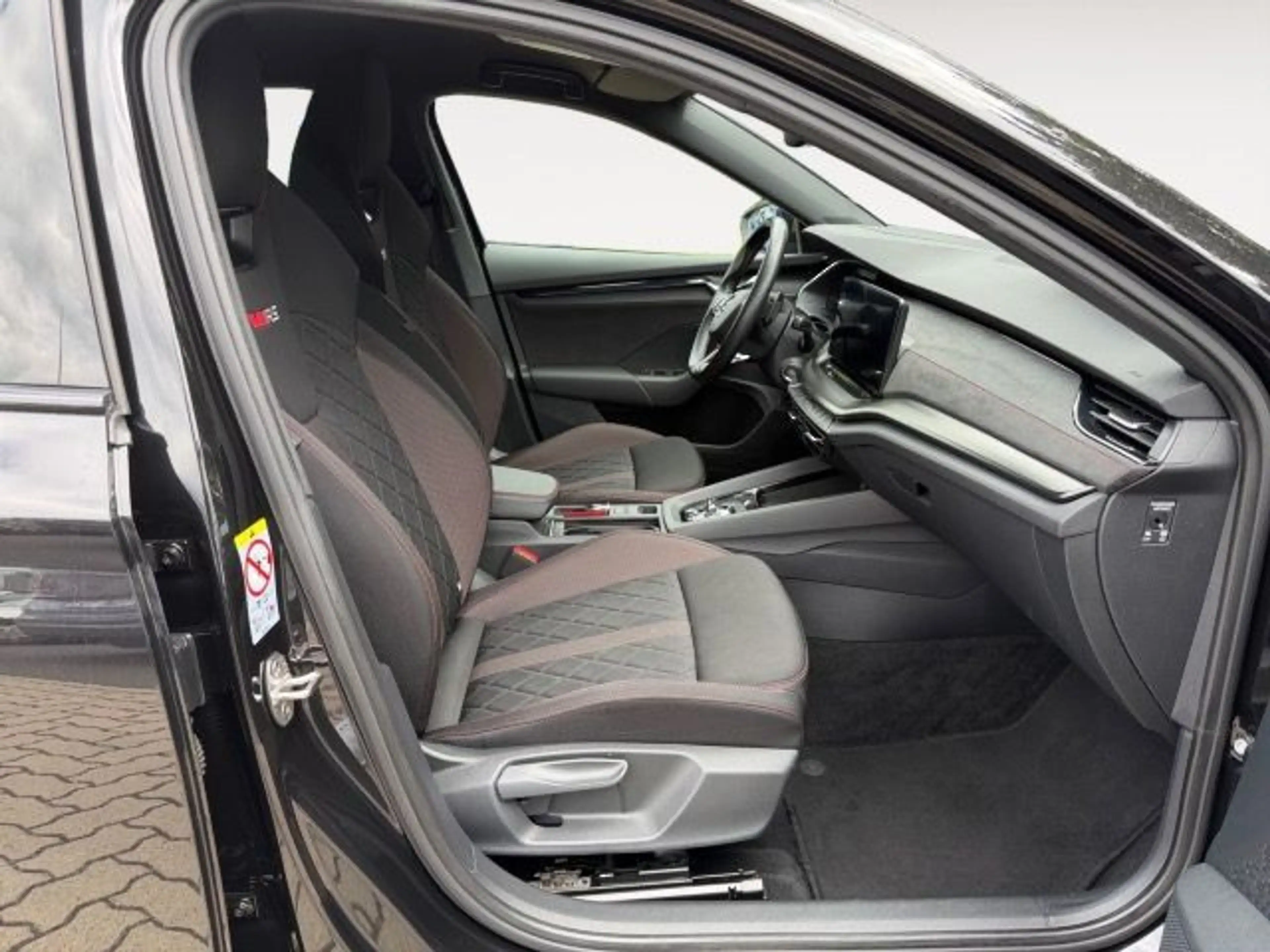 Skoda Octavia Combi 2.0 TSI DSG RS Navi,AHK,DCC — photo 15