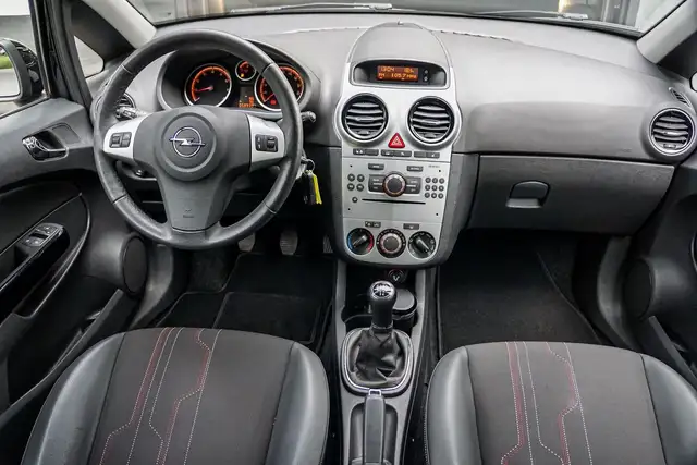 Opel Corsa view 7