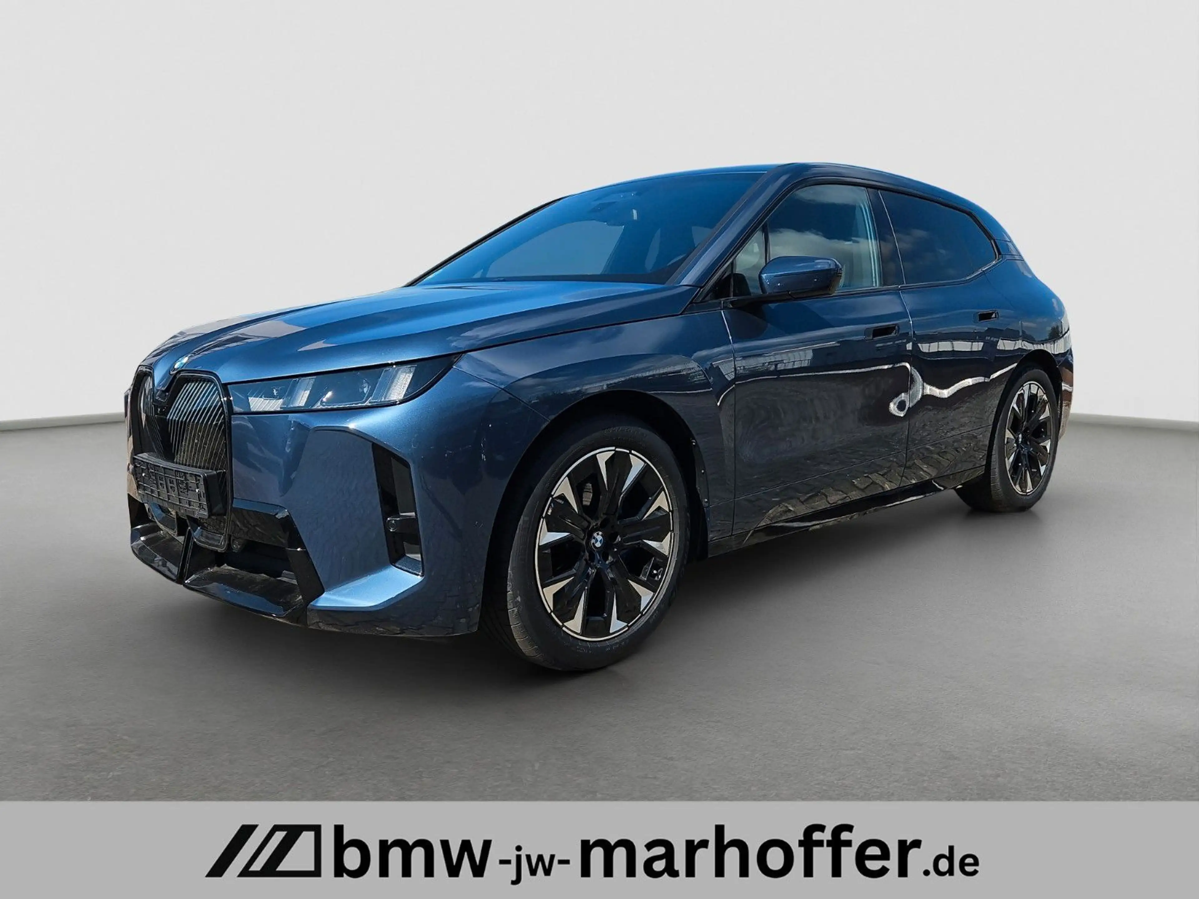 BMW iX xDrive45 HUD MSport H&K 21Z AHK NP 97.640 €