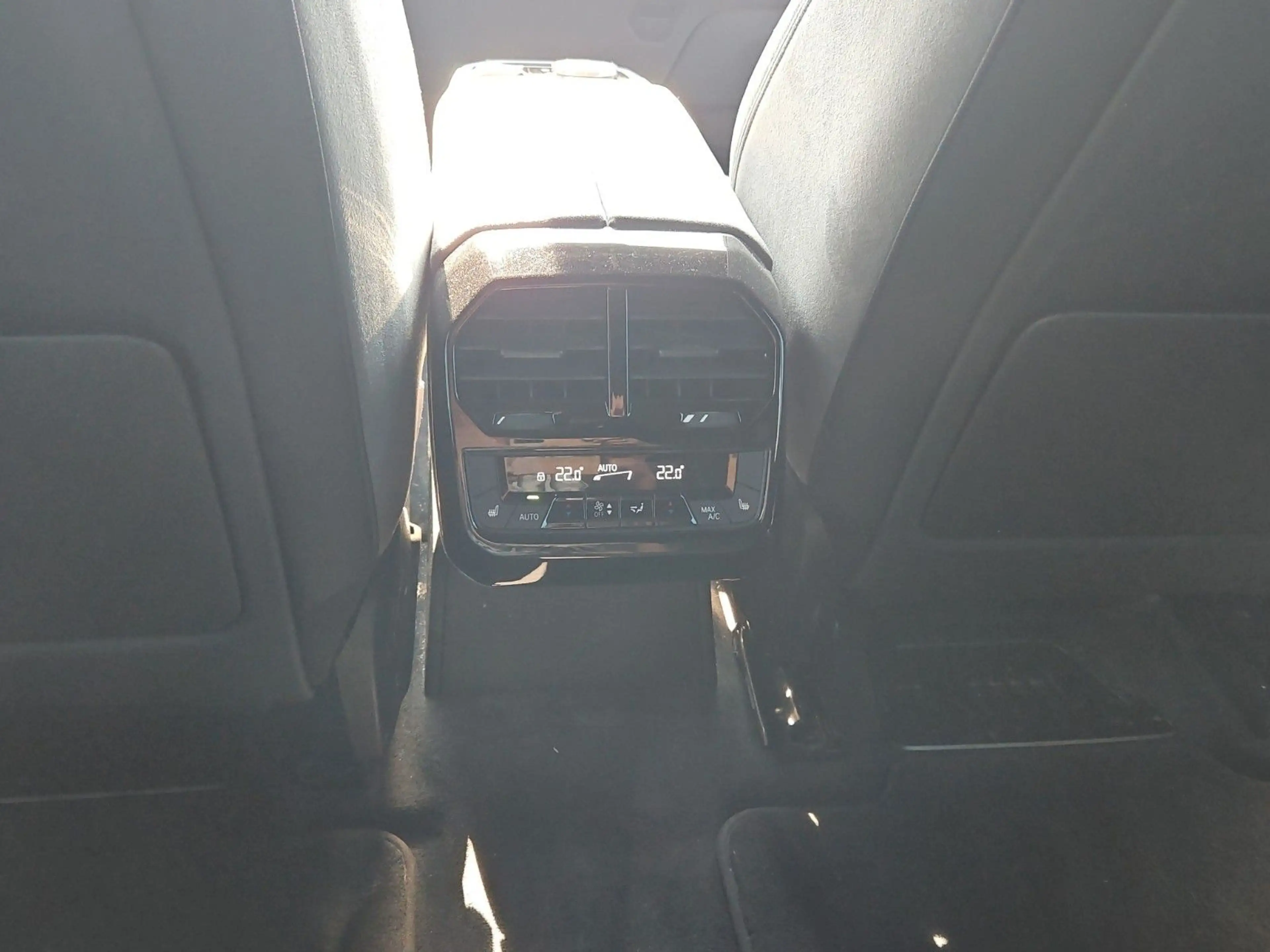 BMW iX xDrive45 HUD MSport H&K 21Z AHK NP 97.640 € — photo 11