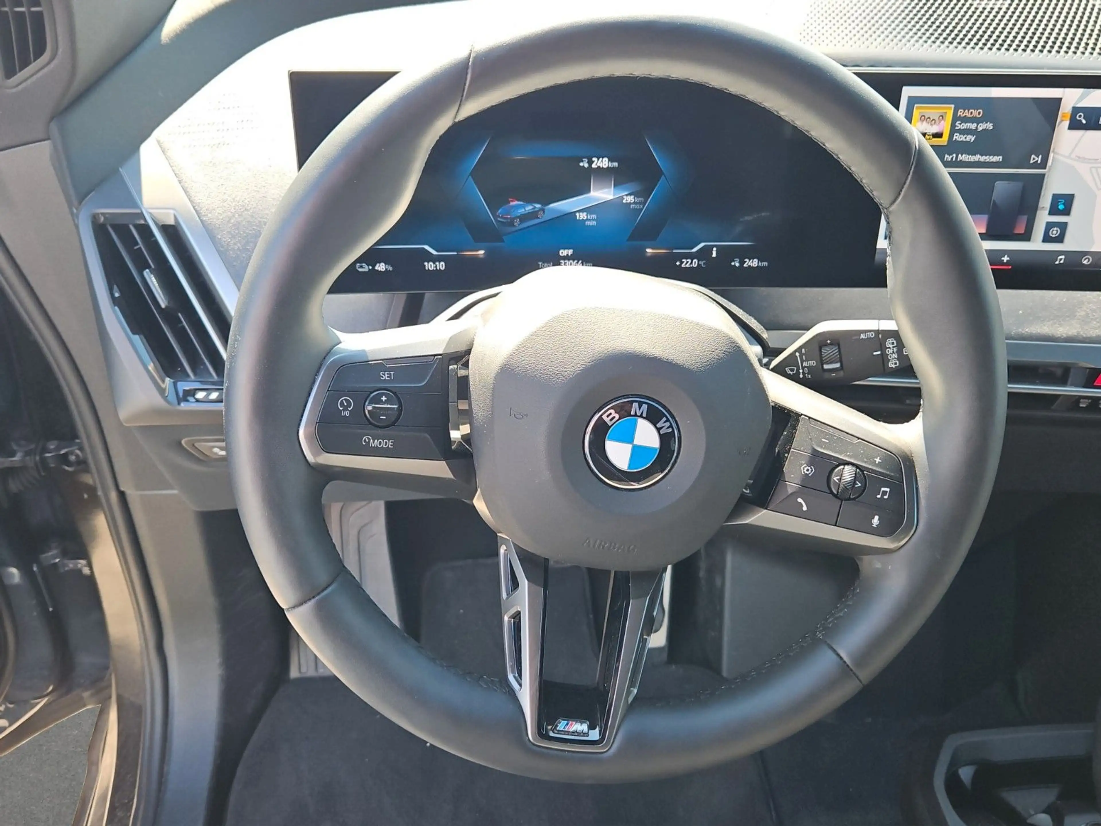 BMW iX xDrive45 HUD MSport H&K 21Z AHK NP 97.640 € — photo 9