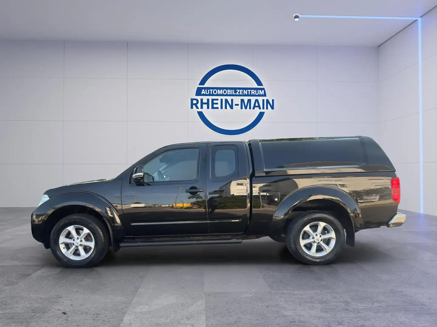 Nissan Navara King Cab 4X4 Rahmen rostig TÜV Schwarz - 2