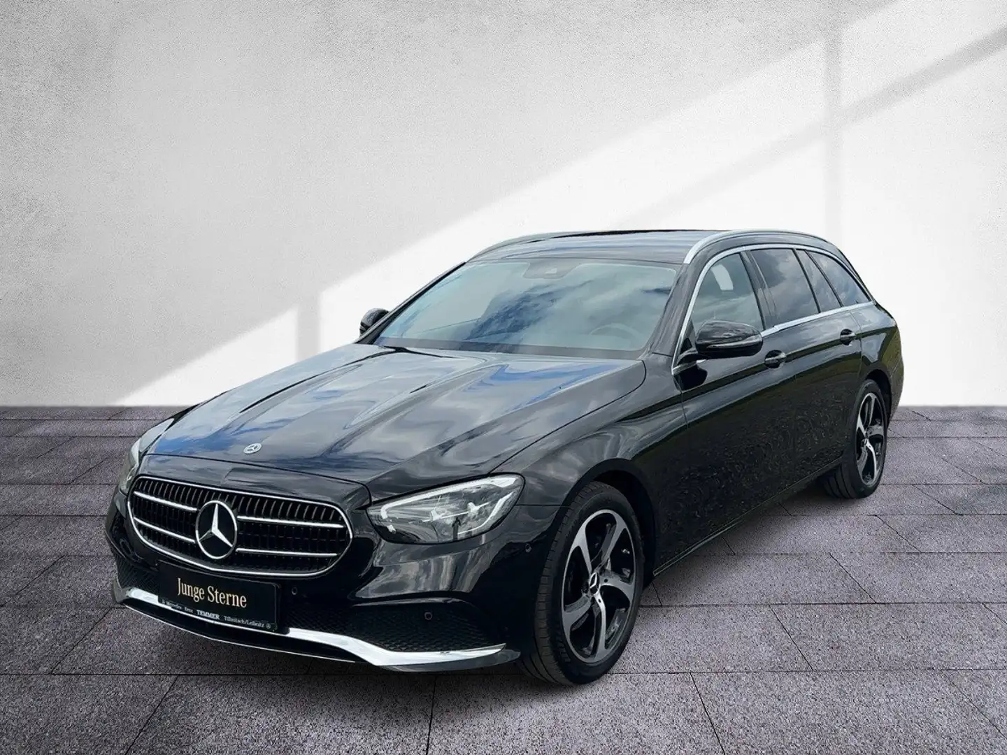 Mercedes-Benz E 220 d 4M T AVANTGARDE LED Widescreen Burmester Schwarz - 2