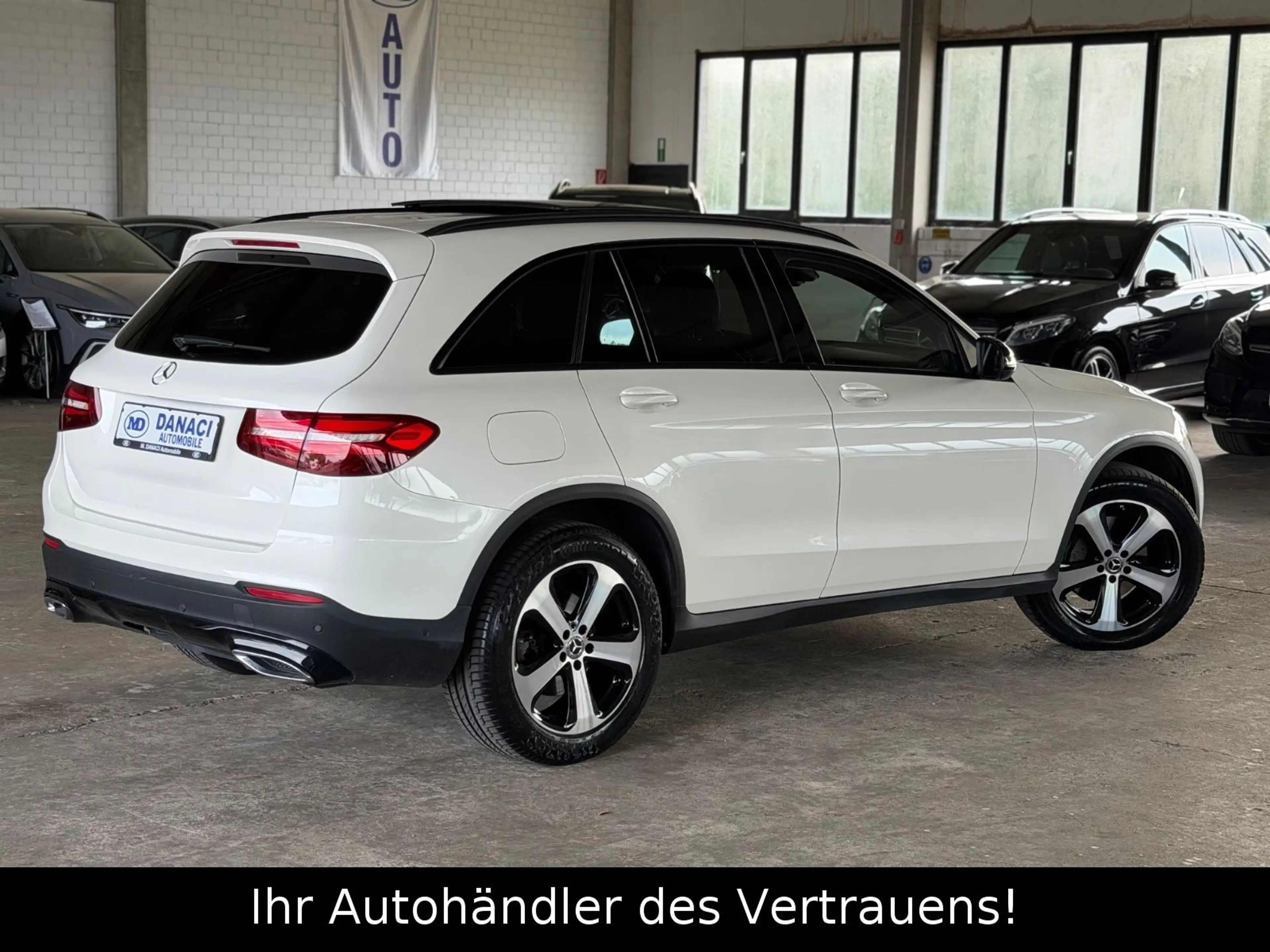 Mercedes-Benz GLC 250 d 4Matic EXCLUSIVE Pano*Burmester*Distron — photo 6