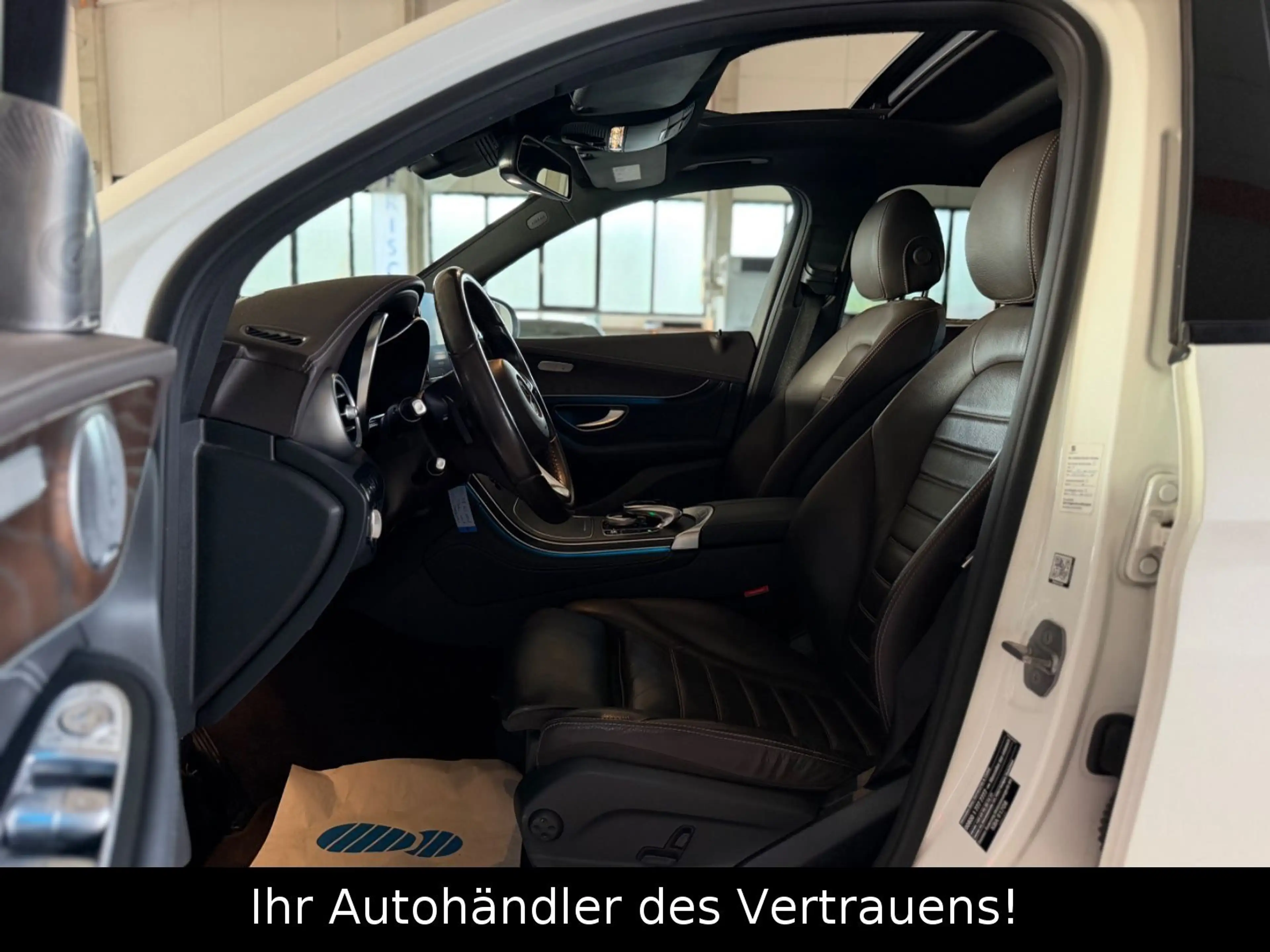Mercedes-Benz GLC 250 d 4Matic EXCLUSIVE Pano*Burmester*Distron — photo 13