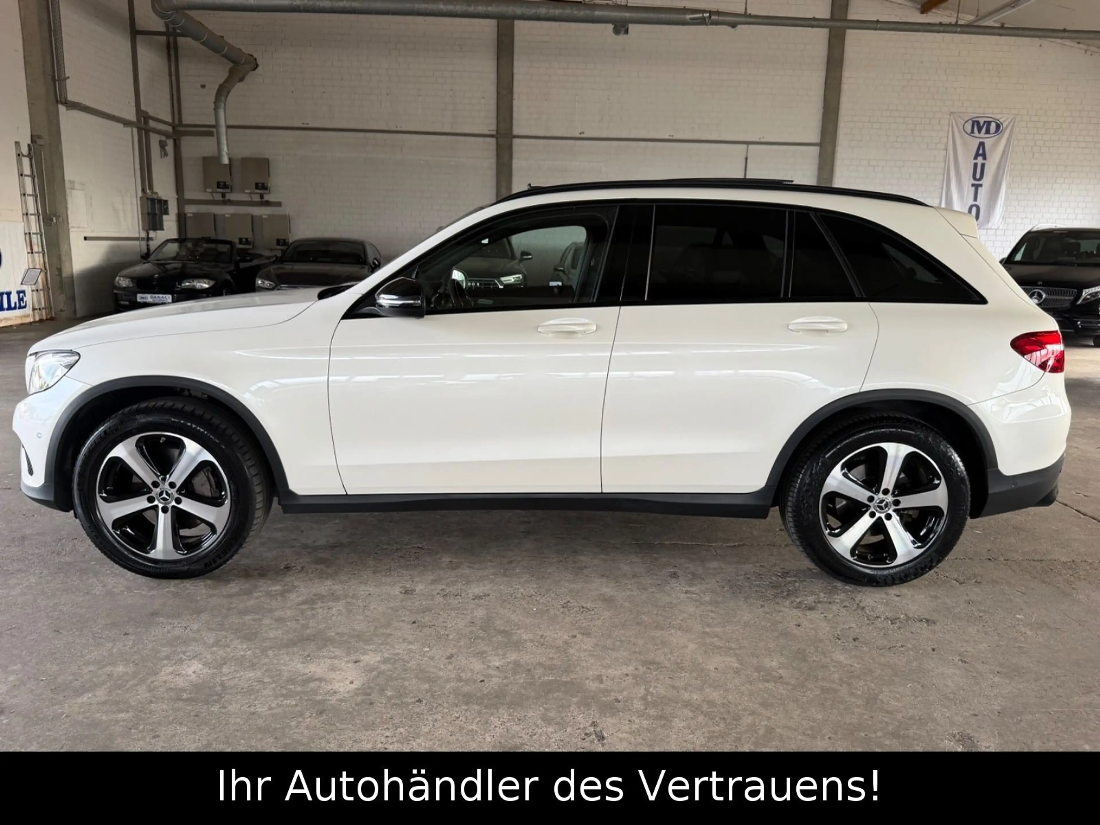 Mercedes-Benz GLC 250 d 4Matic EXCLUSIVE Pano*Burmester*Distron — photo 7