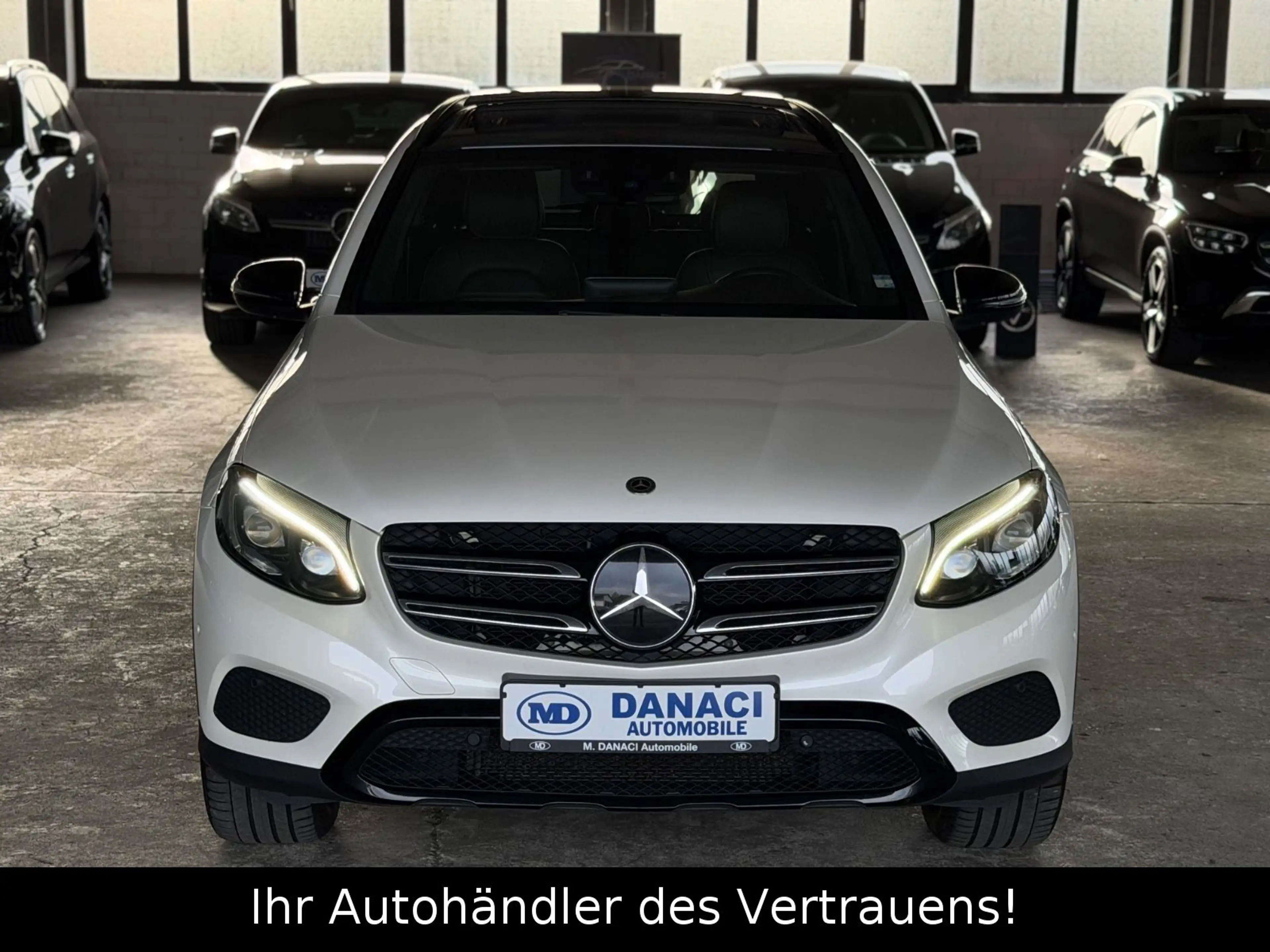 Mercedes-Benz GLC 250 d 4Matic EXCLUSIVE Pano*Burmester*Distron — photo 2