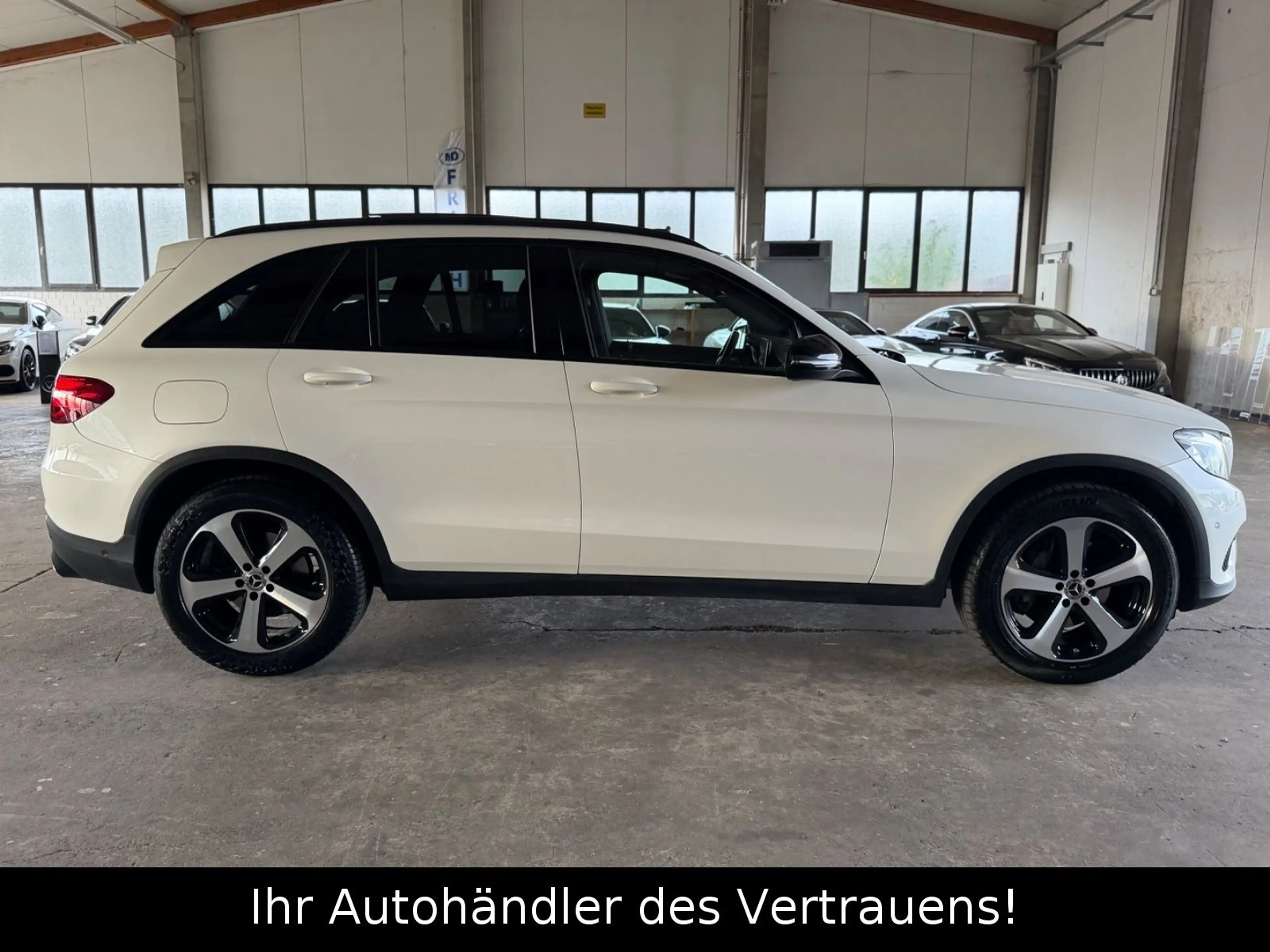 Mercedes-Benz GLC 250 d 4Matic EXCLUSIVE Pano*Burmester*Distron — photo 8