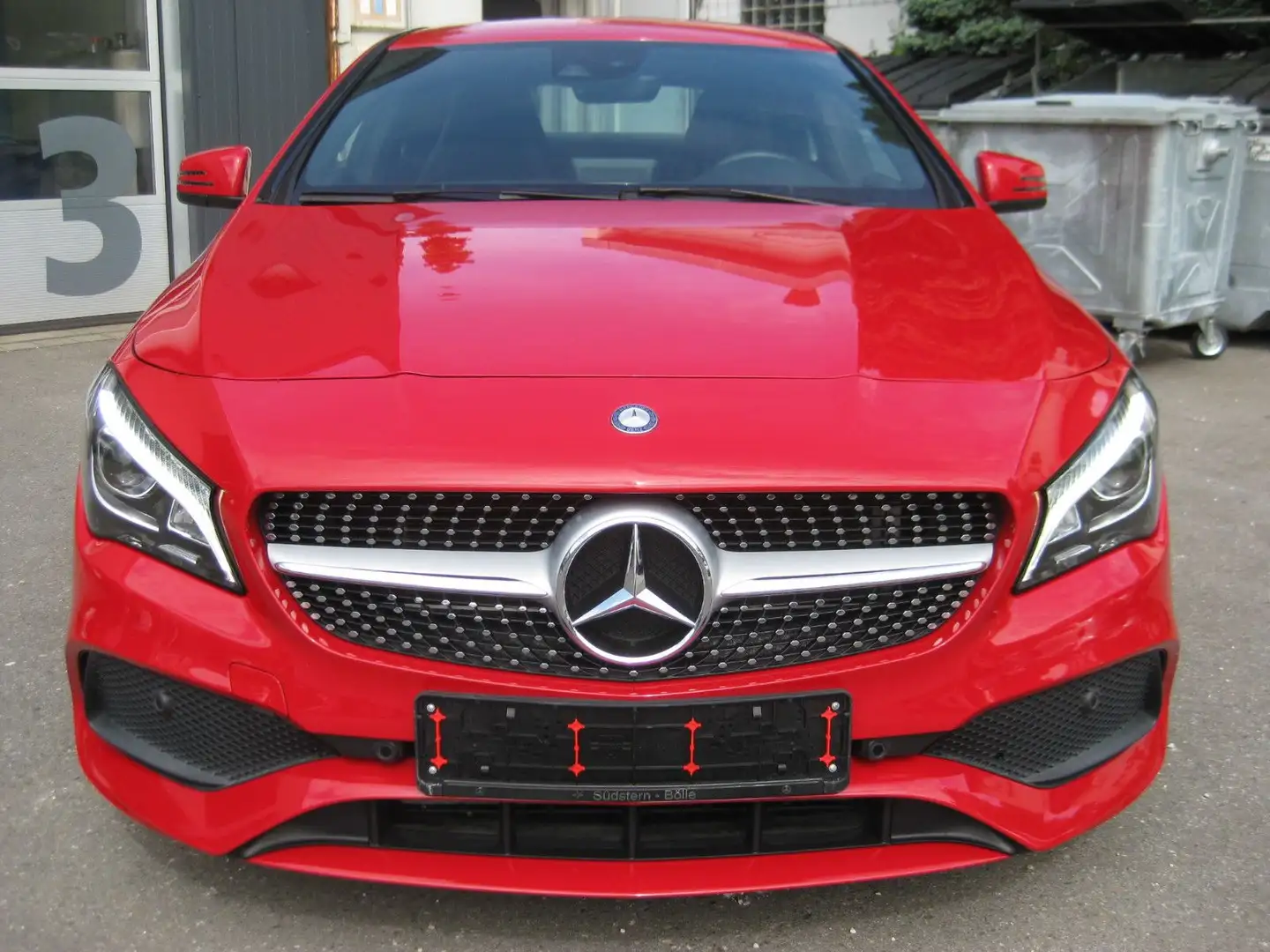 Mercedes-Benz CLA 180 "AMG-LINE" Rouge - 2