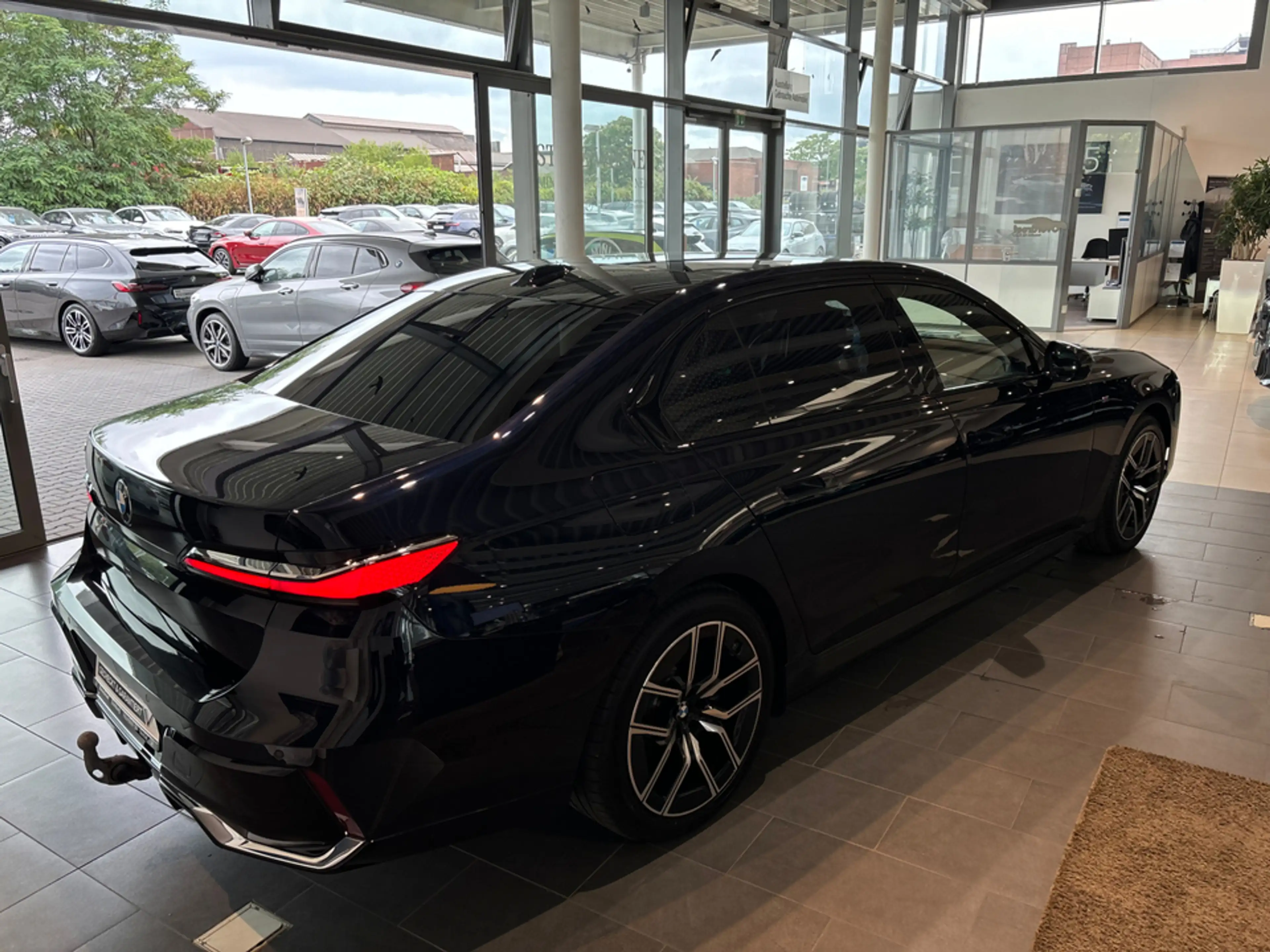 BMW i7 xDrive60 M Sportpaket Innovationsp. AHK — photo 12