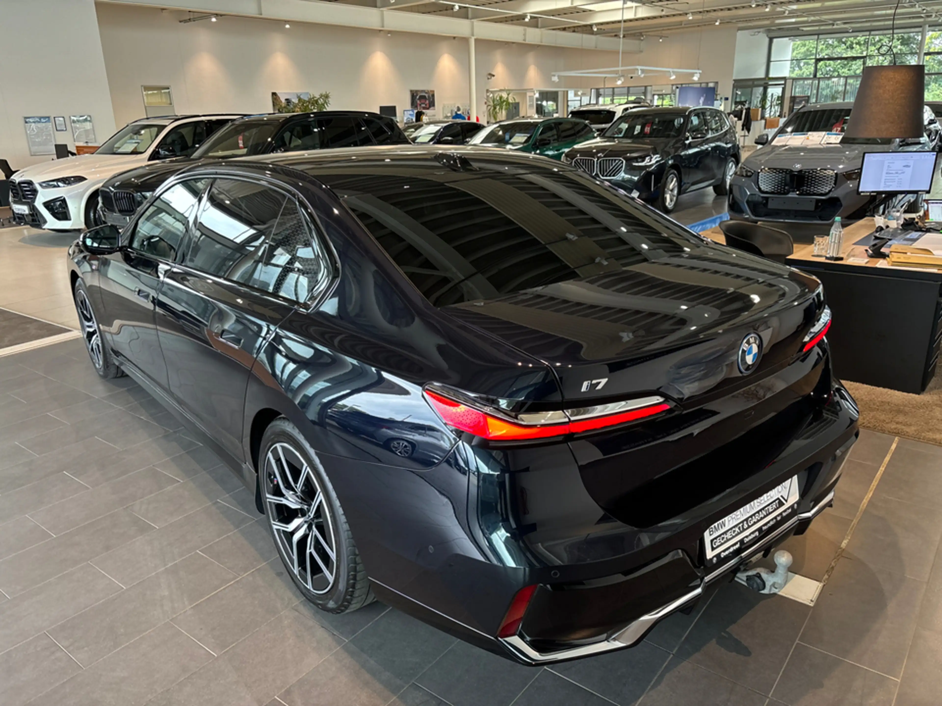BMW i7 xDrive60 M Sportpaket Innovationsp. AHK — photo 9