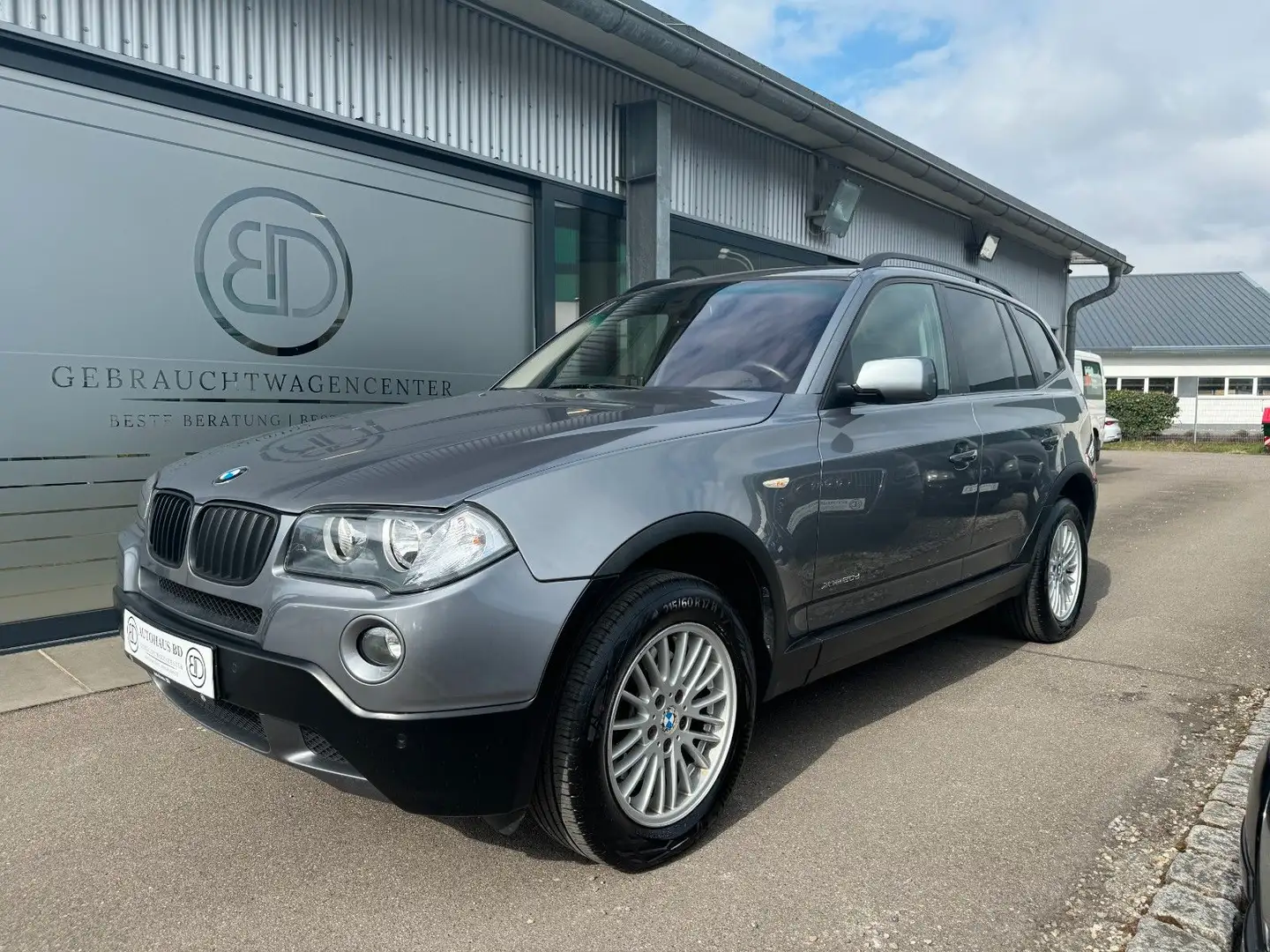 BMW X3 xDrive 20d Edition Lifestyle*Euro5*LM*Klima* Grau - 1