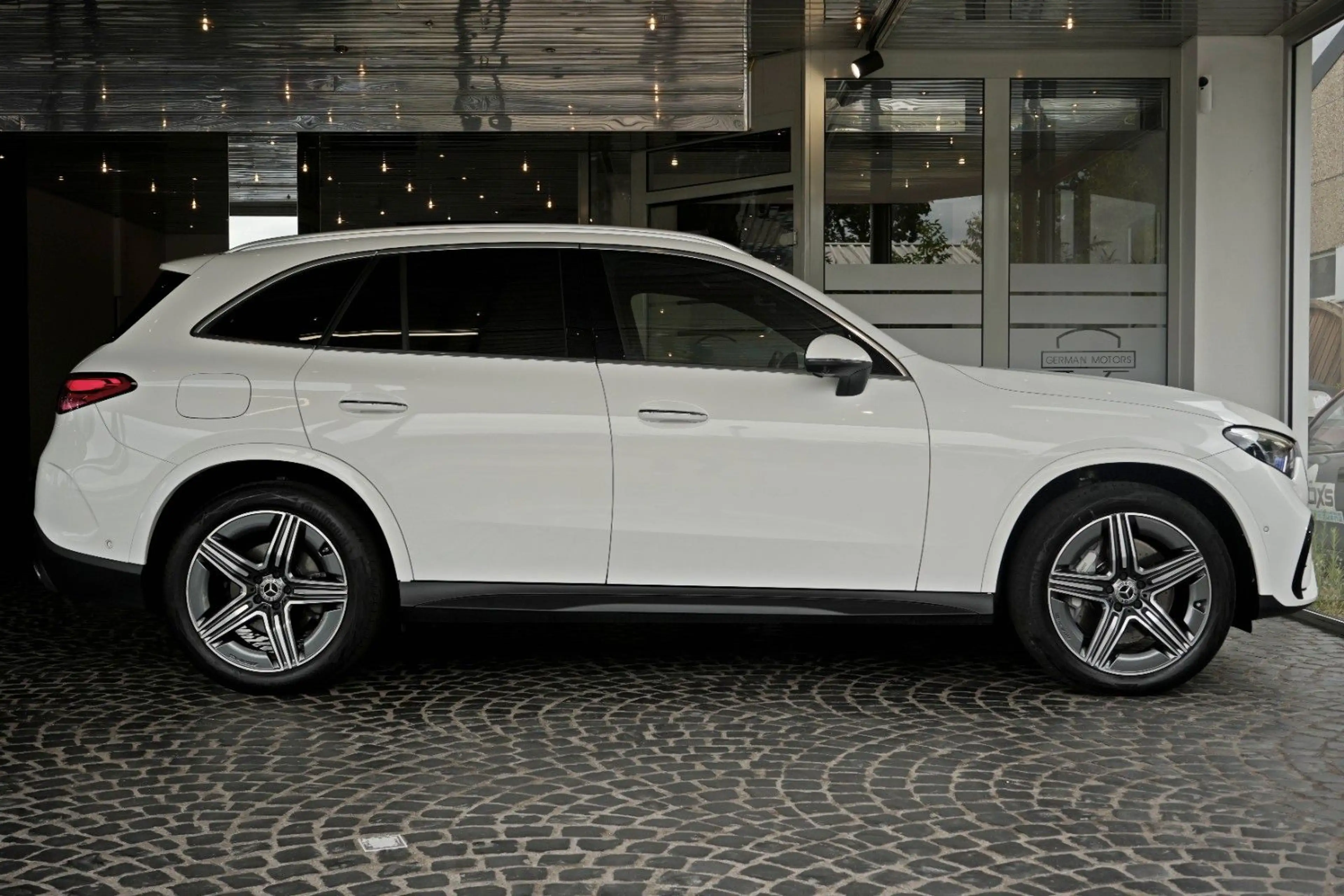 Mercedes-Benz GLC 220 d 4Matic AMG-LINE PERMIUM+|PANO|AIRMATIC — photo 3