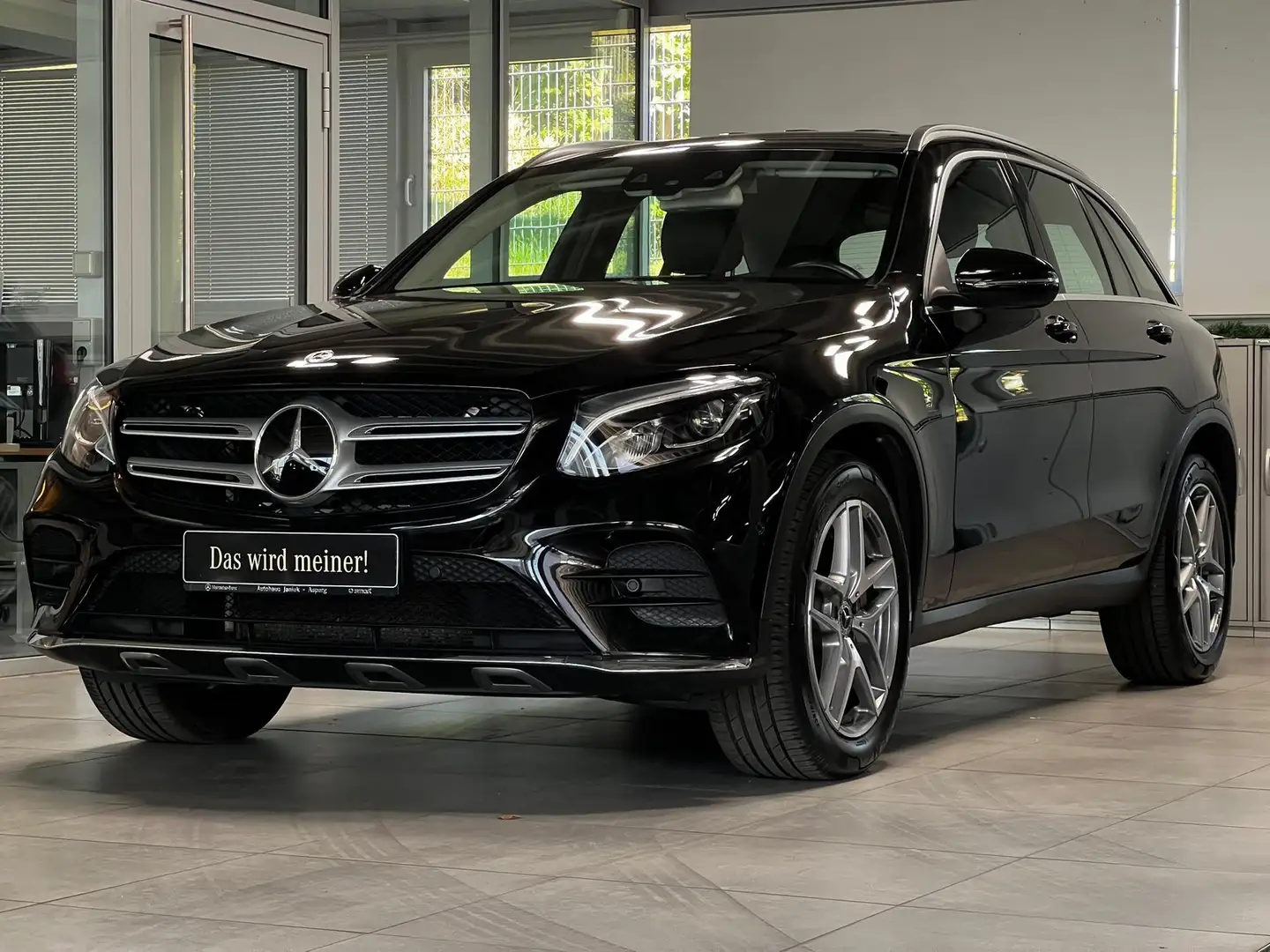 Mercedes-Benz GLC 220 d 4M AMG Line DISTRONIC+LED+NAVI+PDC+SHZ+ Noir - 1