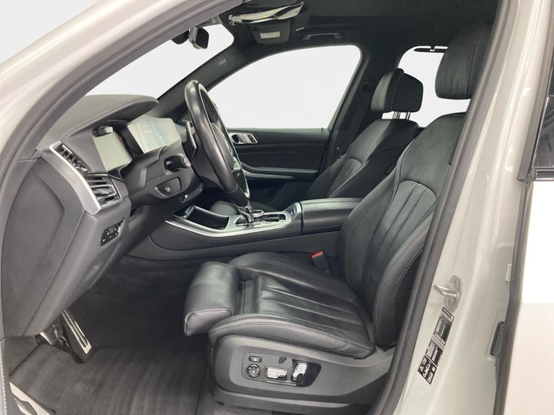 BMW X5 M Sport — photo 10