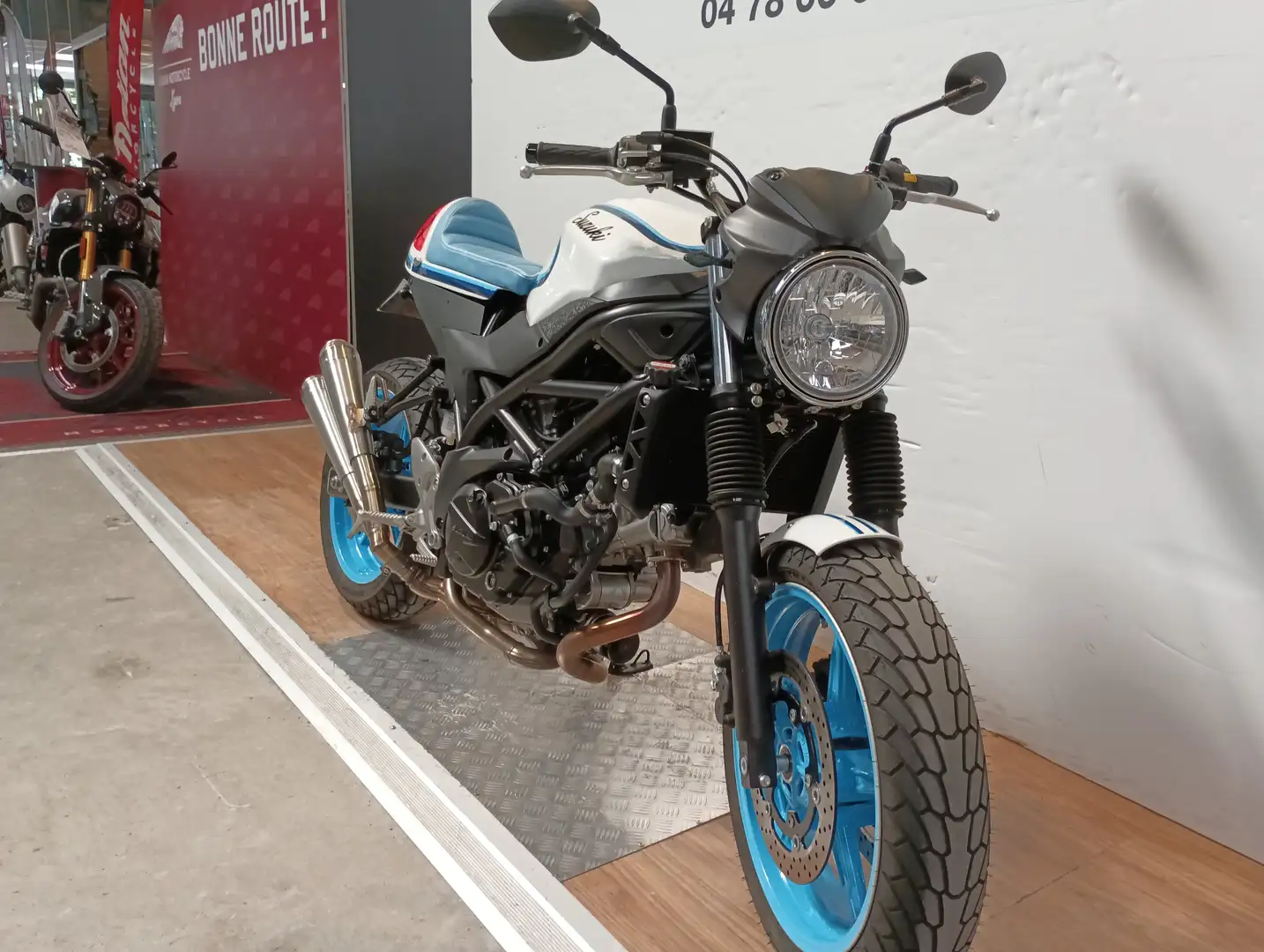 Suzuki SV 650 Blanc - 2