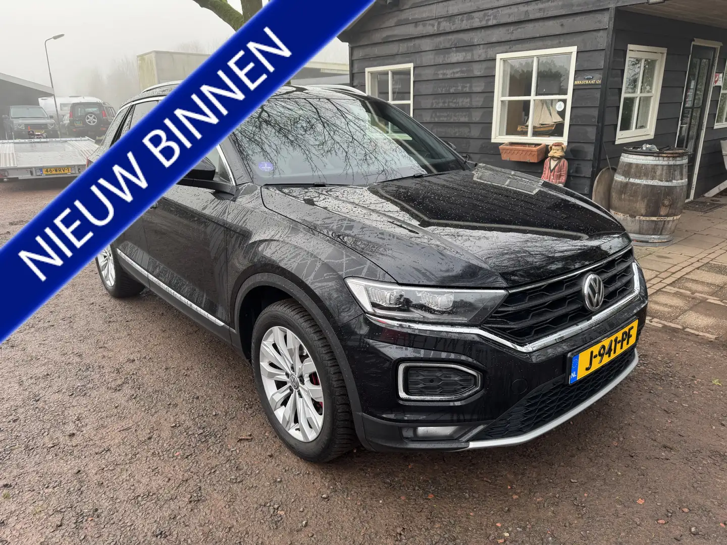 Volkswagen T-Roc 1.5 TSI Sport Business R 185PK|VIRTUAL.COCKPIT Schwarz - 1