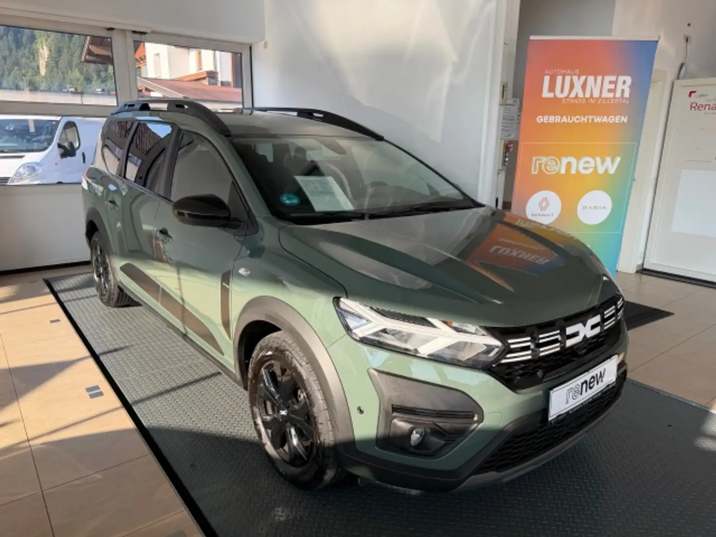 Dacia Jogger Jogger ExtremeTCE110 Grün - 1