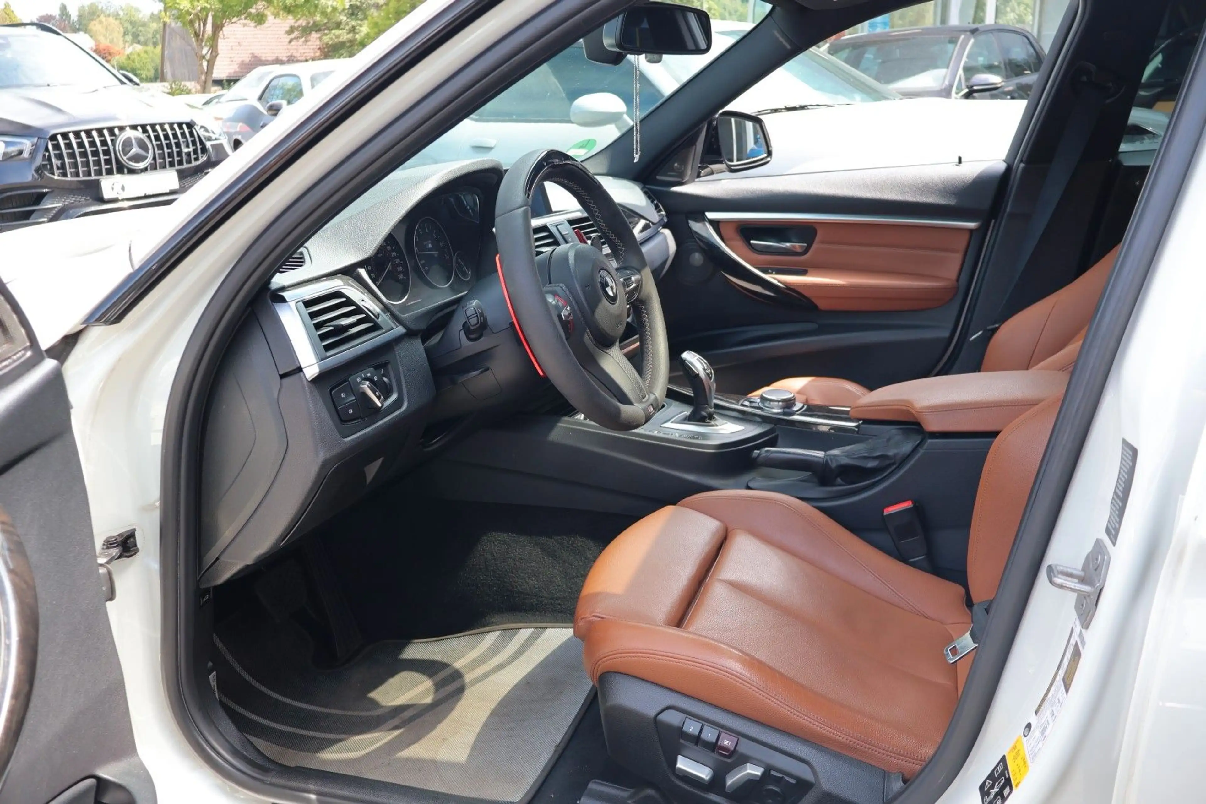 BMW 340 i xDrive M-PERFORMANCE/360°/H&K/ADAP.LED/20" — photo 12