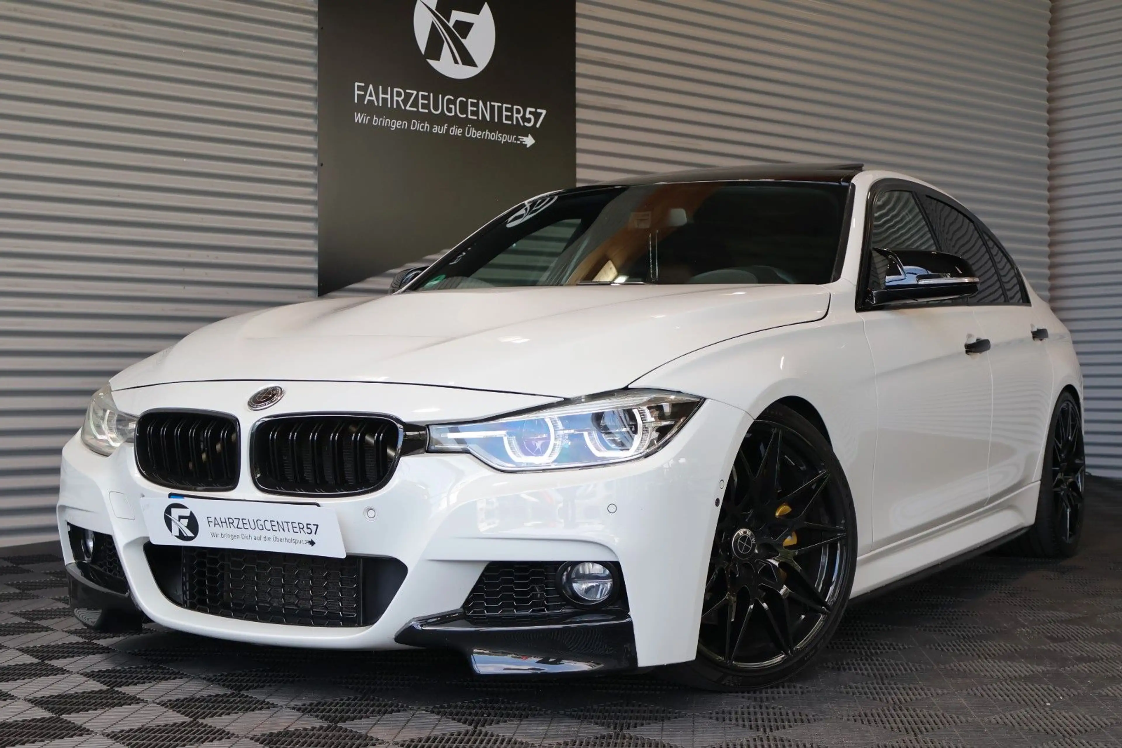 BMW 340 i xDrive M-PERFORMANCE/360°/H&K/ADAP.LED/20"