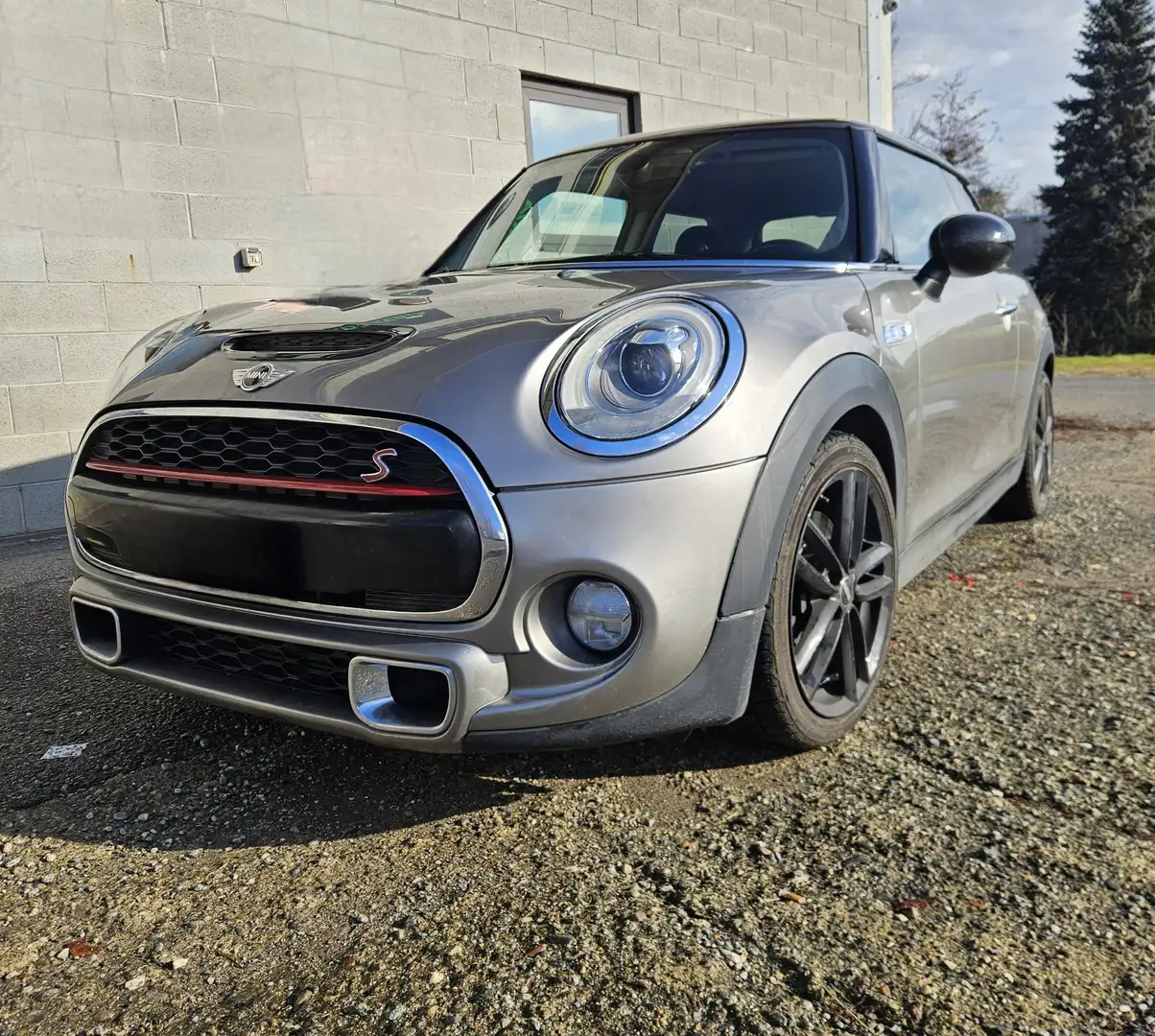 MINI Cooper SD 2.0 Business Seven 3p auto - 2