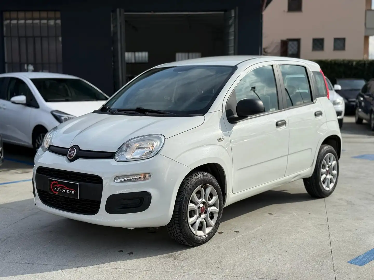 Fiat Panda 0.9 t.air t. natural power Lounge 80cv E6 Wit - 1
