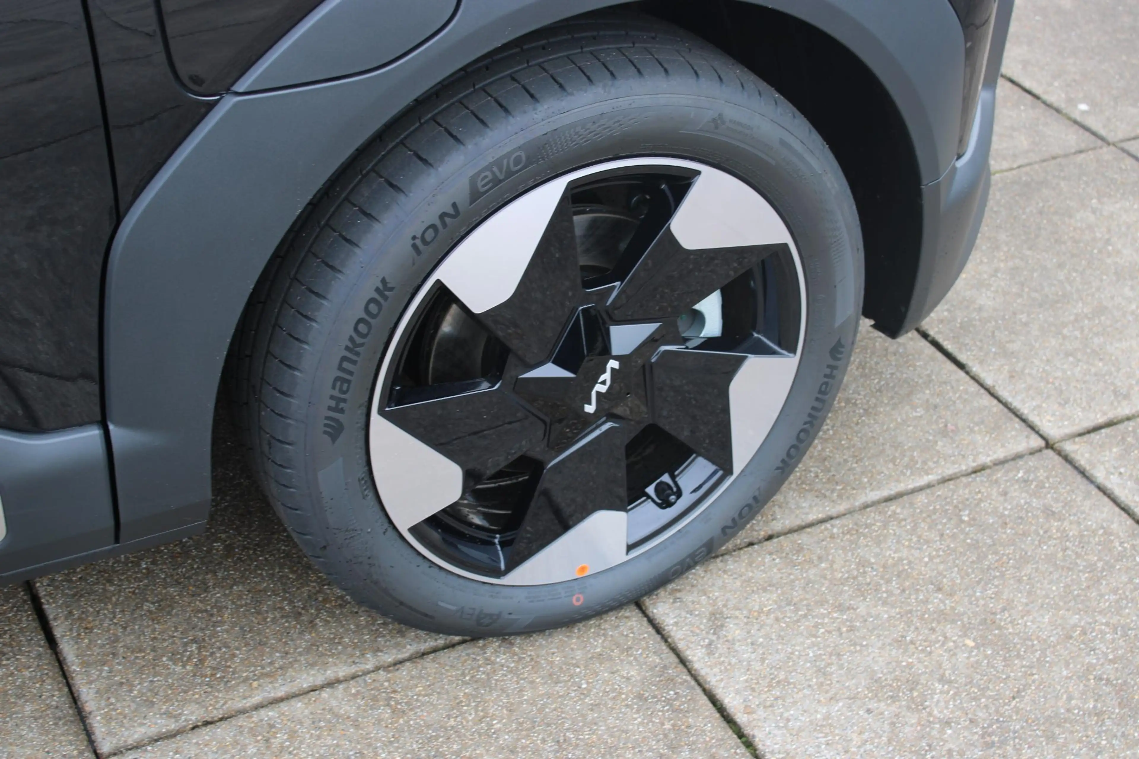 Kia EV2 Plus 42.2 kWh 4p. Stoel en stuurverwarming / 18" L — photo 10