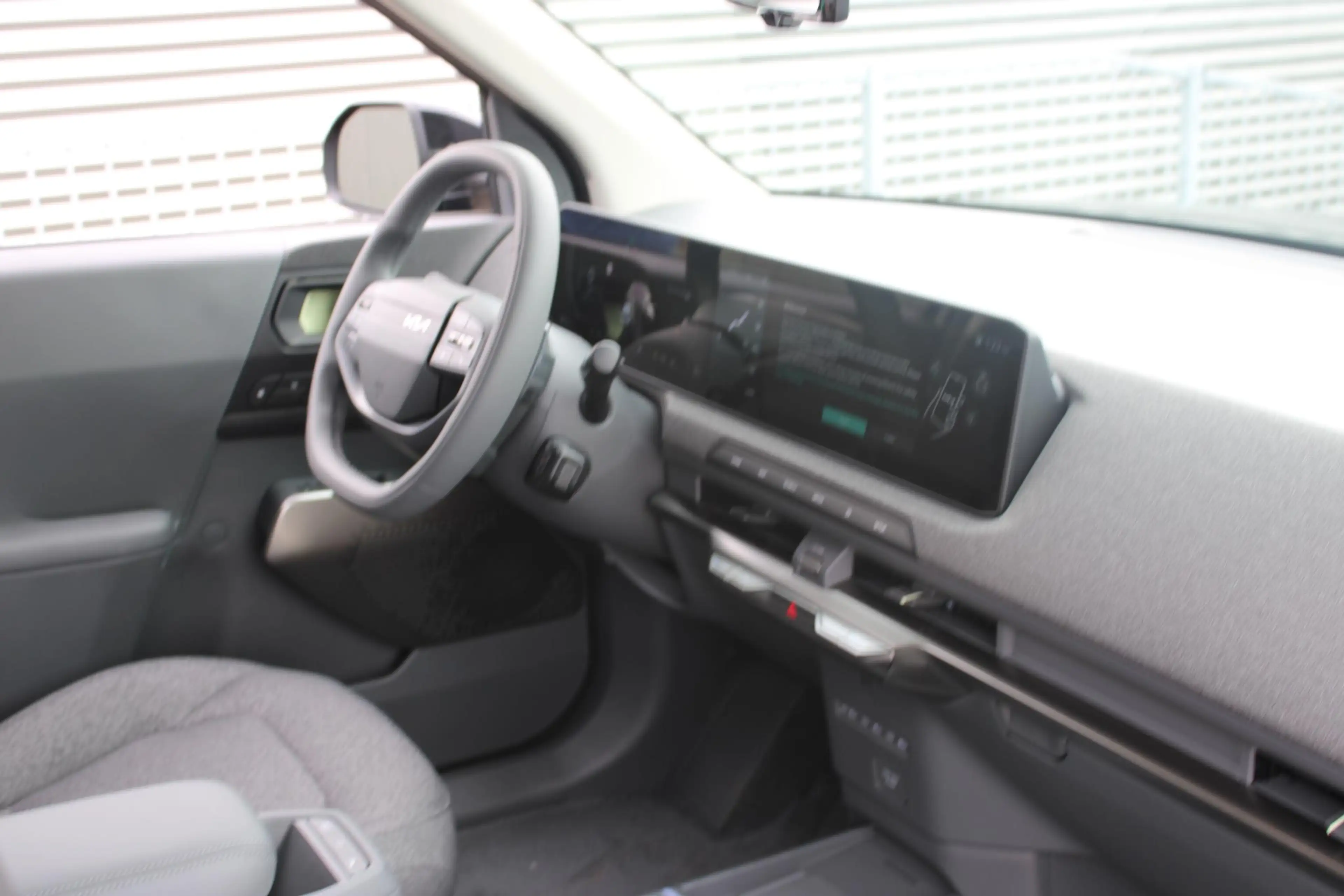 Kia EV2 Plus 42.2 kWh 4p. Stoel en stuurverwarming / 18" L — photo 13