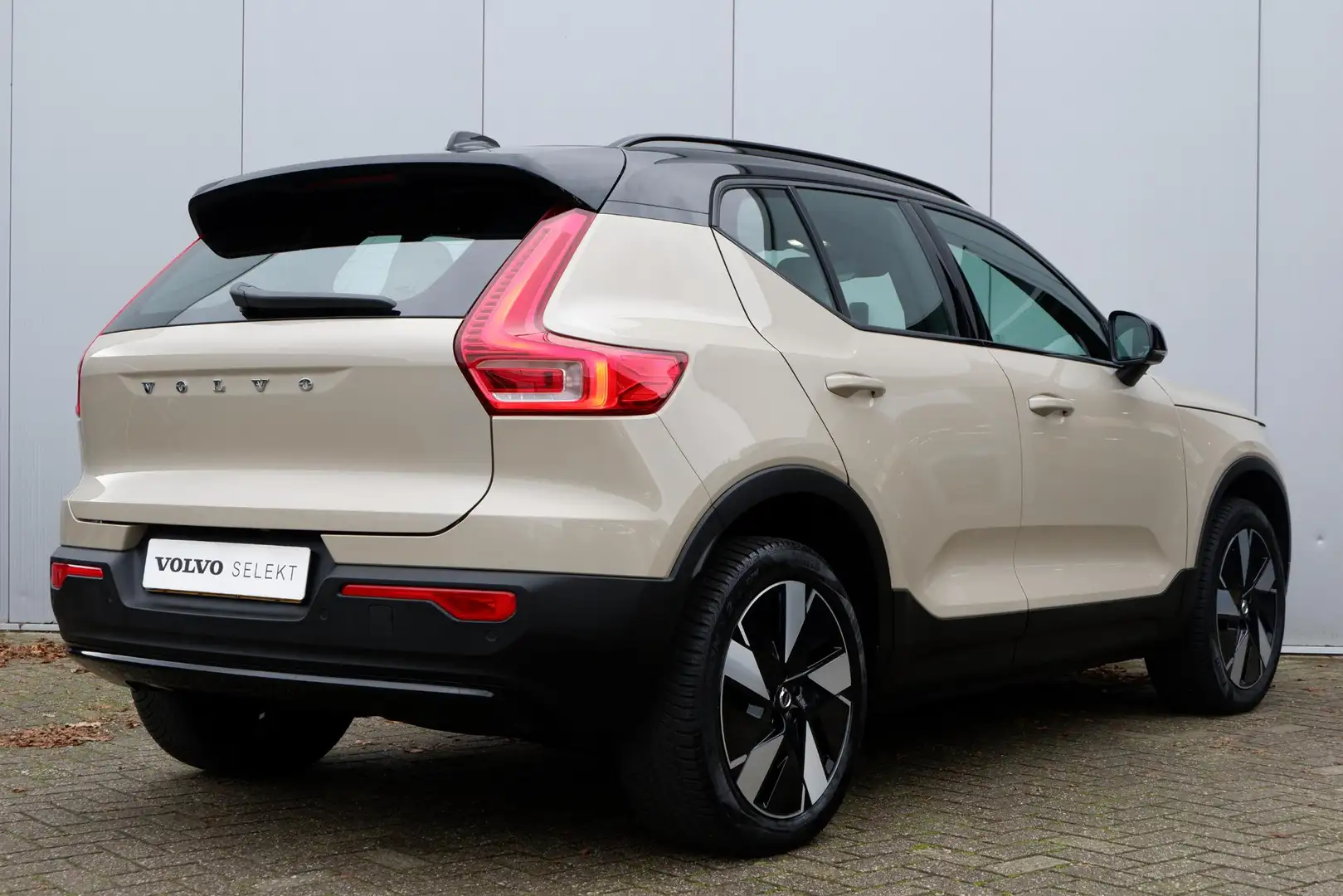 Volvo EX40 Single Motor Extended Range Plus 82 kWh Adaptieve Brun - 2