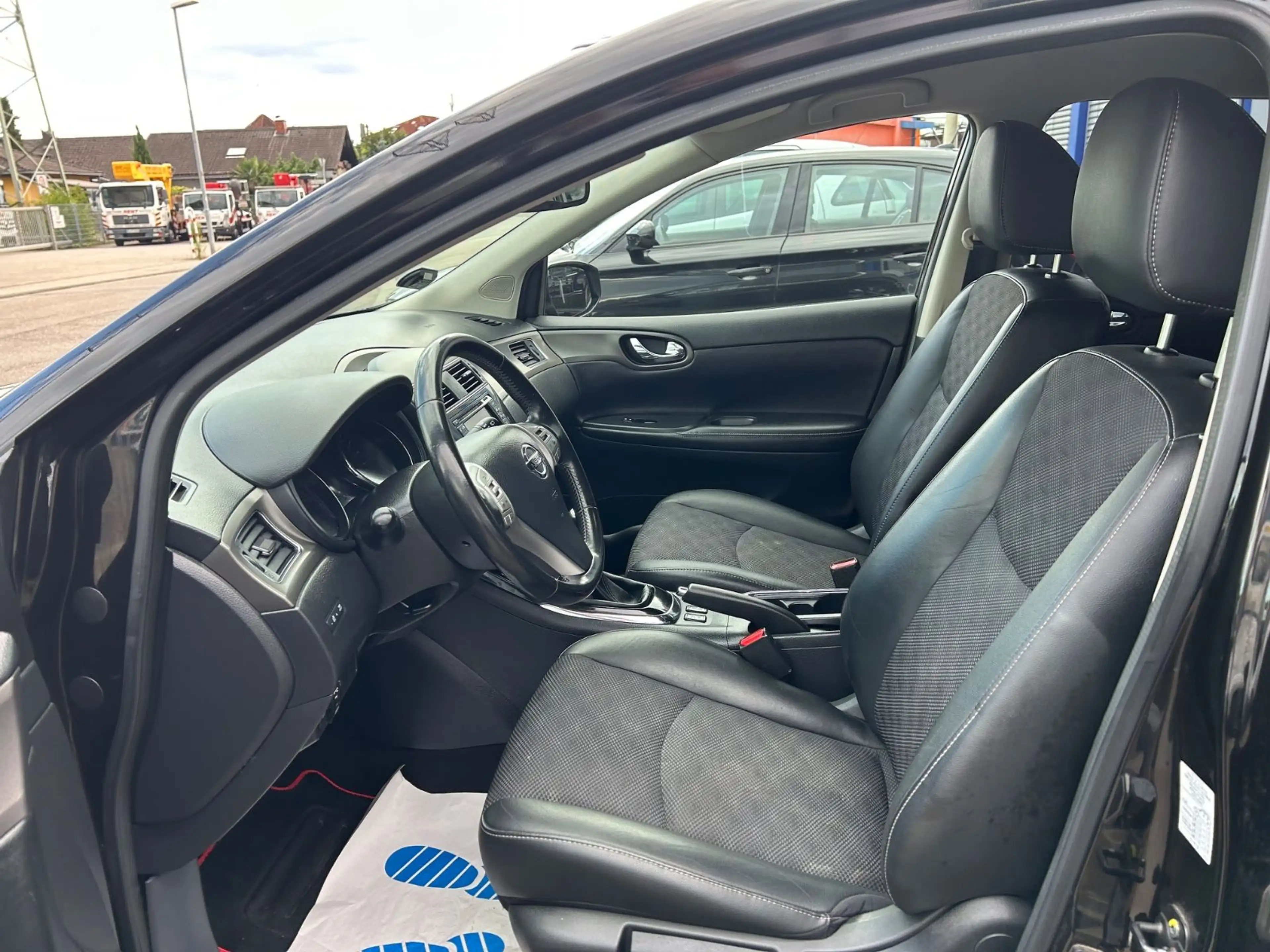 Nissan Pulsar N-Connecta — photo 7