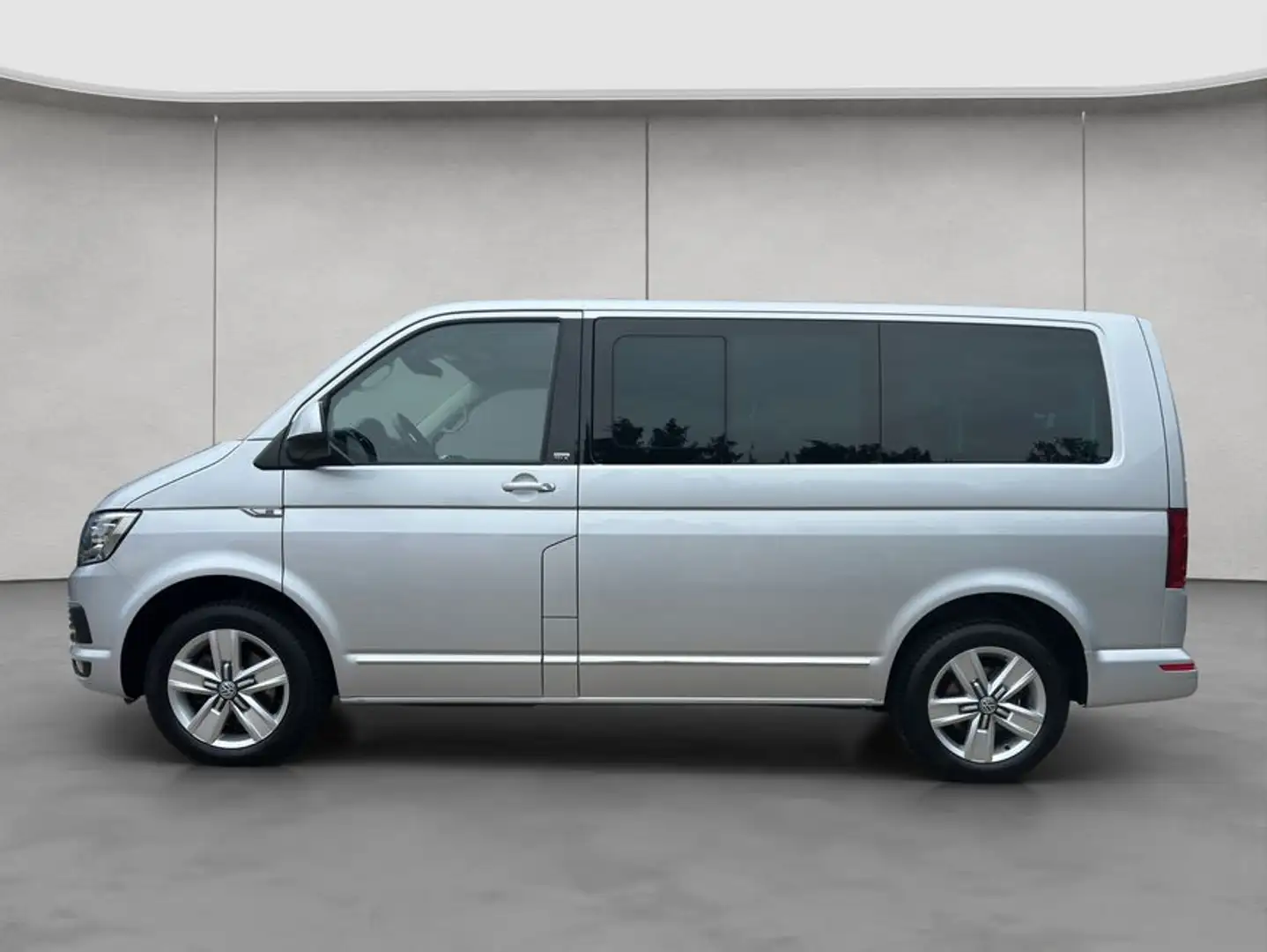 Volkswagen LT Multivan T2.0 Multivan TDI DSG Generation Six ST Argintiu - 2