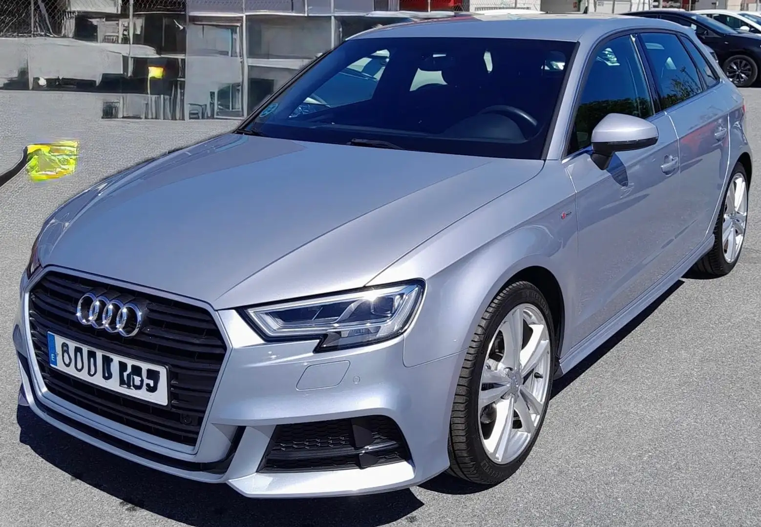 Audi A3 A3 Sportback 30 TFSI S Line S tronic 85kW S Line Gris - 2
