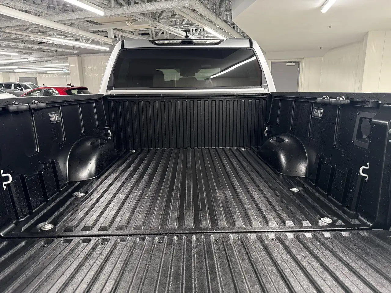 Toyota Tundra снимка Toyota Tundra