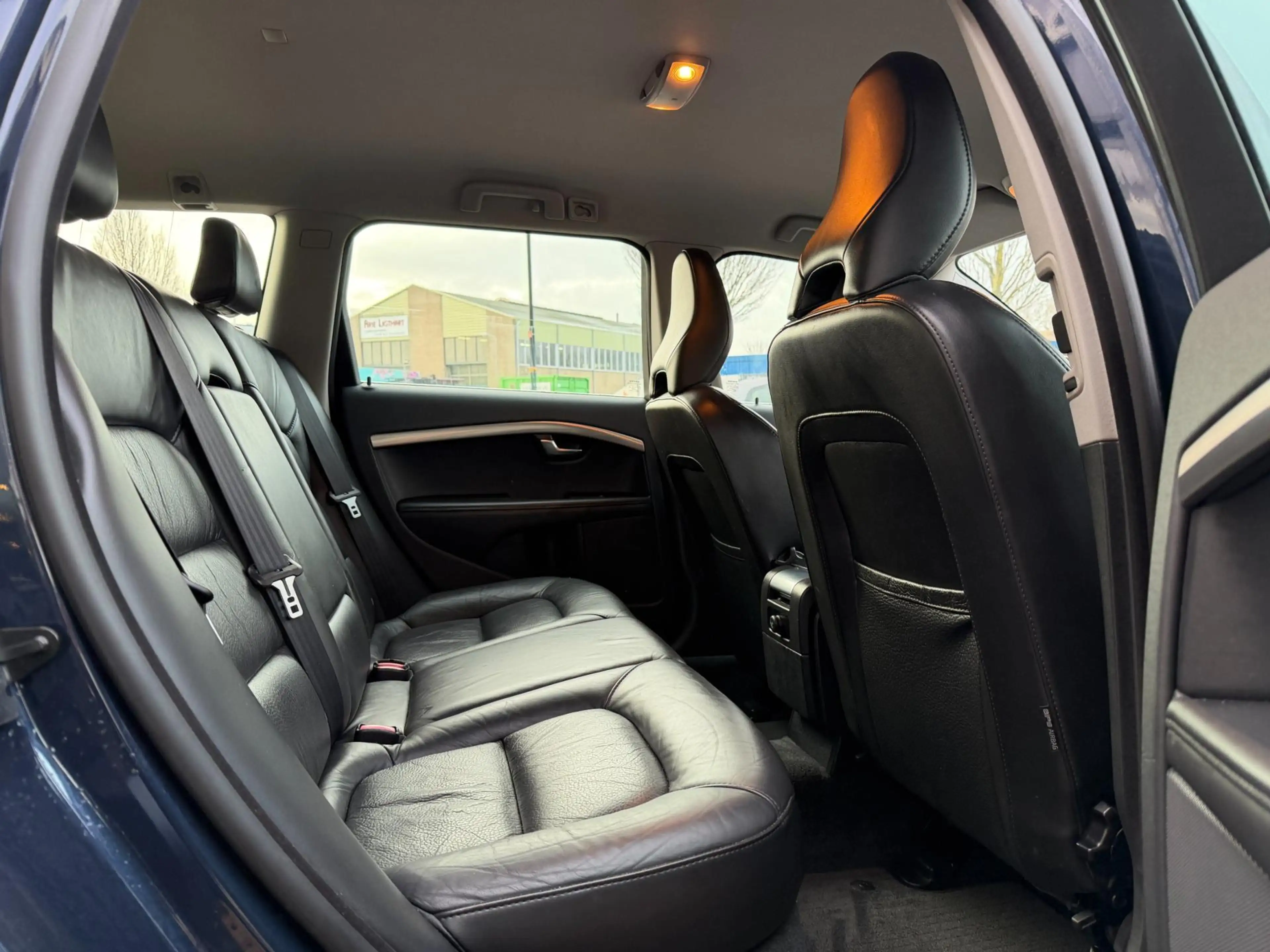 Volvo V70 1.6 T4 Limited Edition AUT|NAVI|Leder|HAAK|Goed OH — photo 8