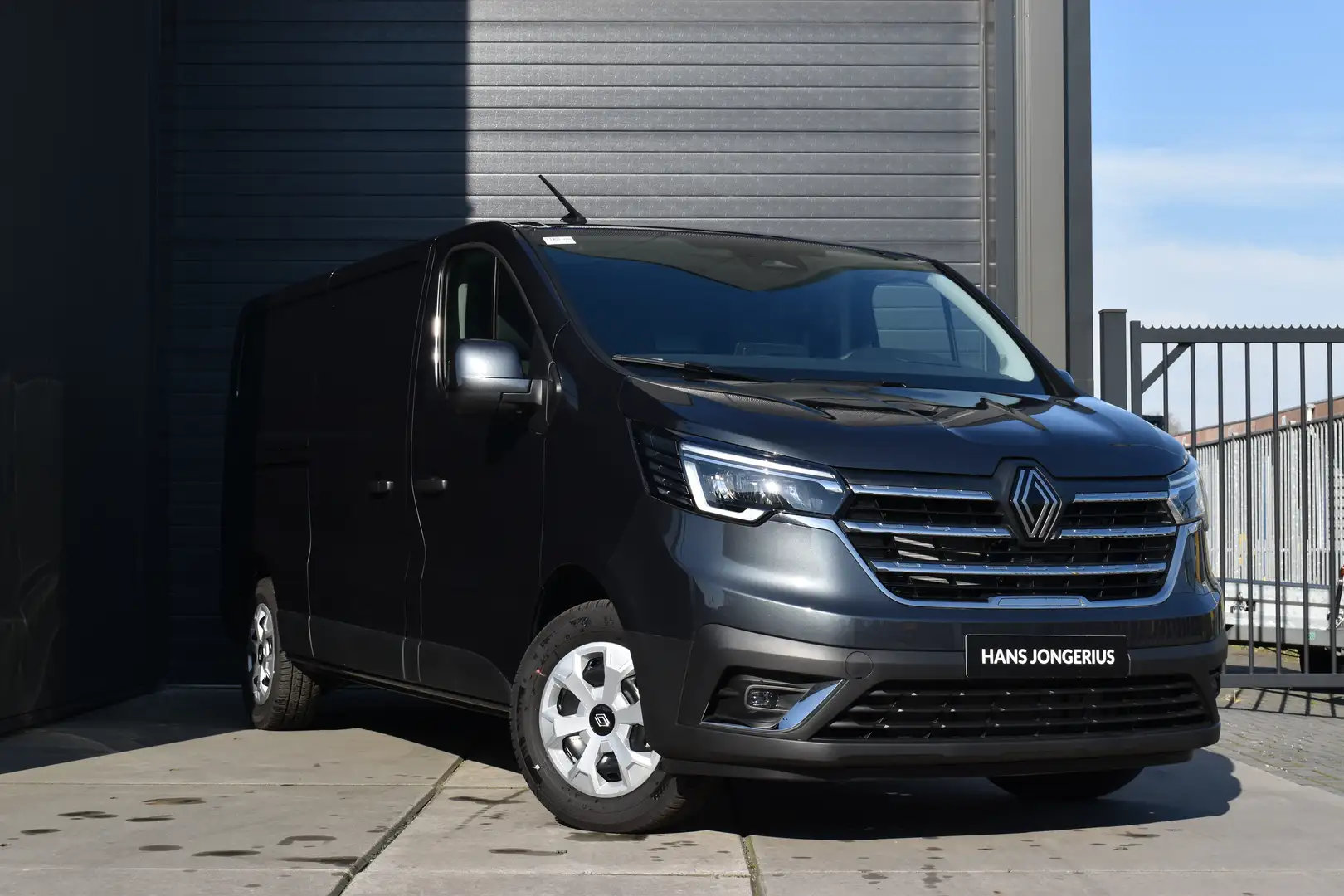 Renault Trafic Advance | Achteruitrijcamera | Alarmsysteem | C-Sh Grijs - 2