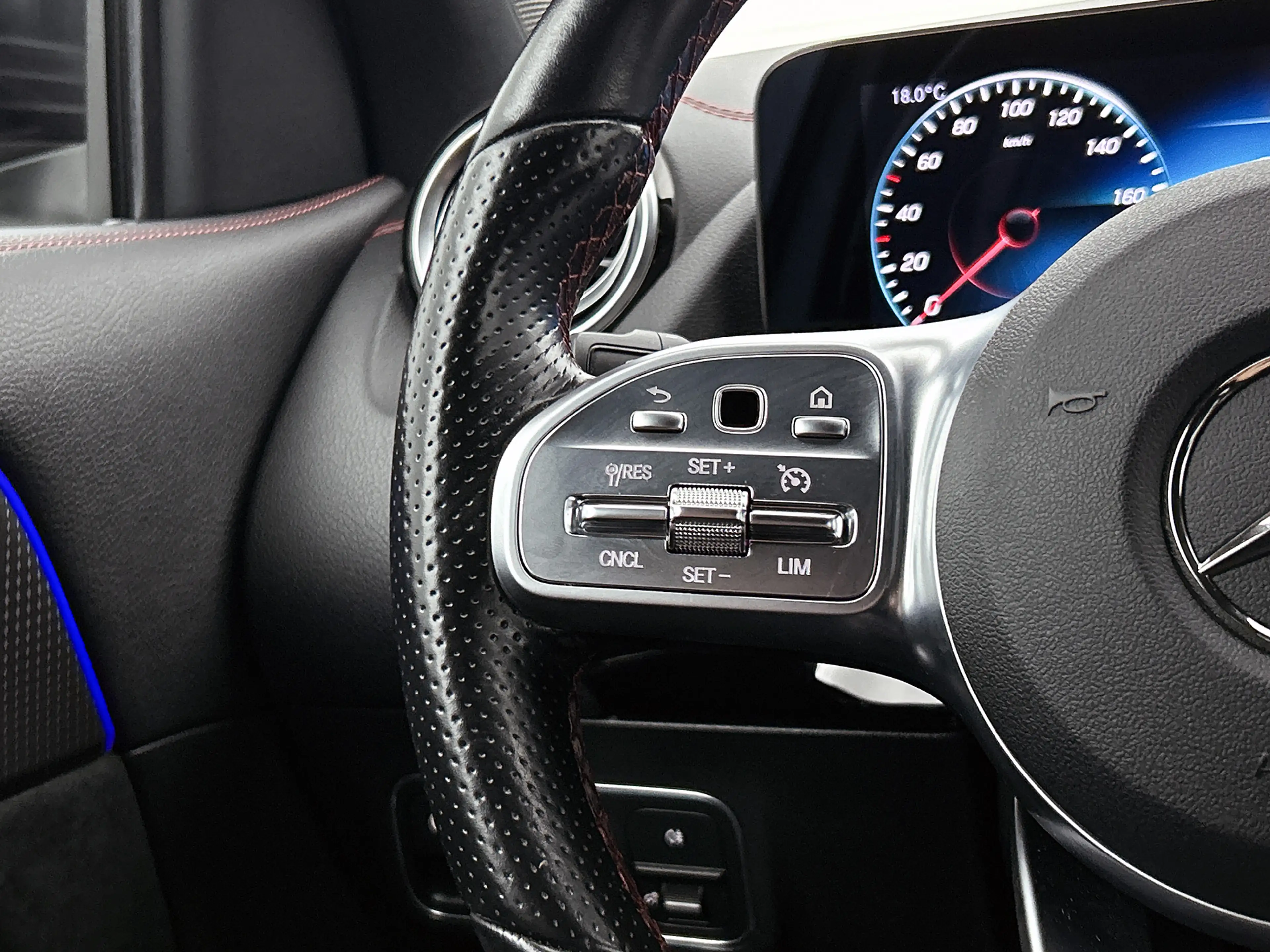 Mercedes-Benz EQA 250 Business Solution AMG 67 kWh | Origineel NL! | Sto — photo 15